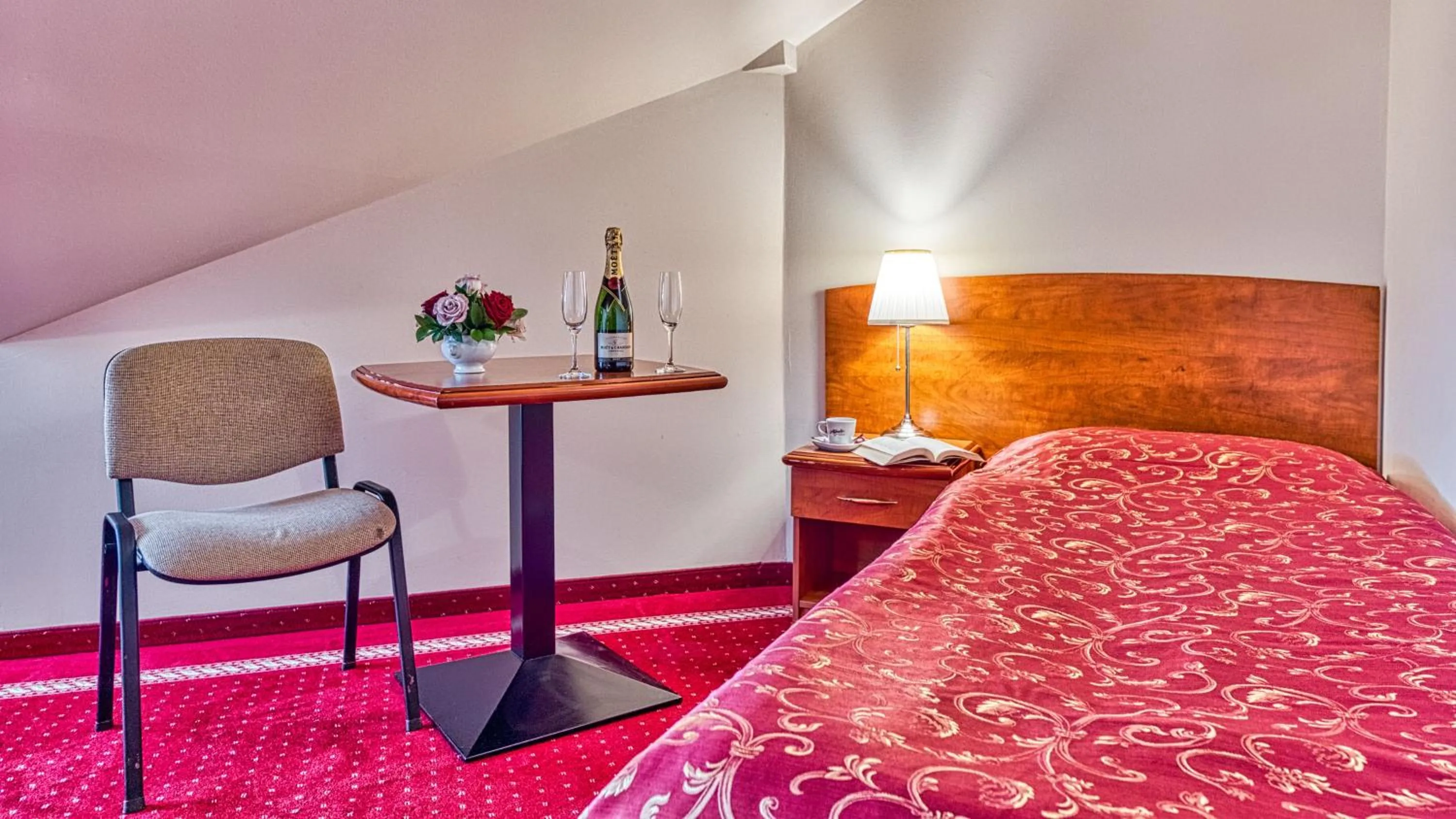 Bed in St Lukas Medical & SPA