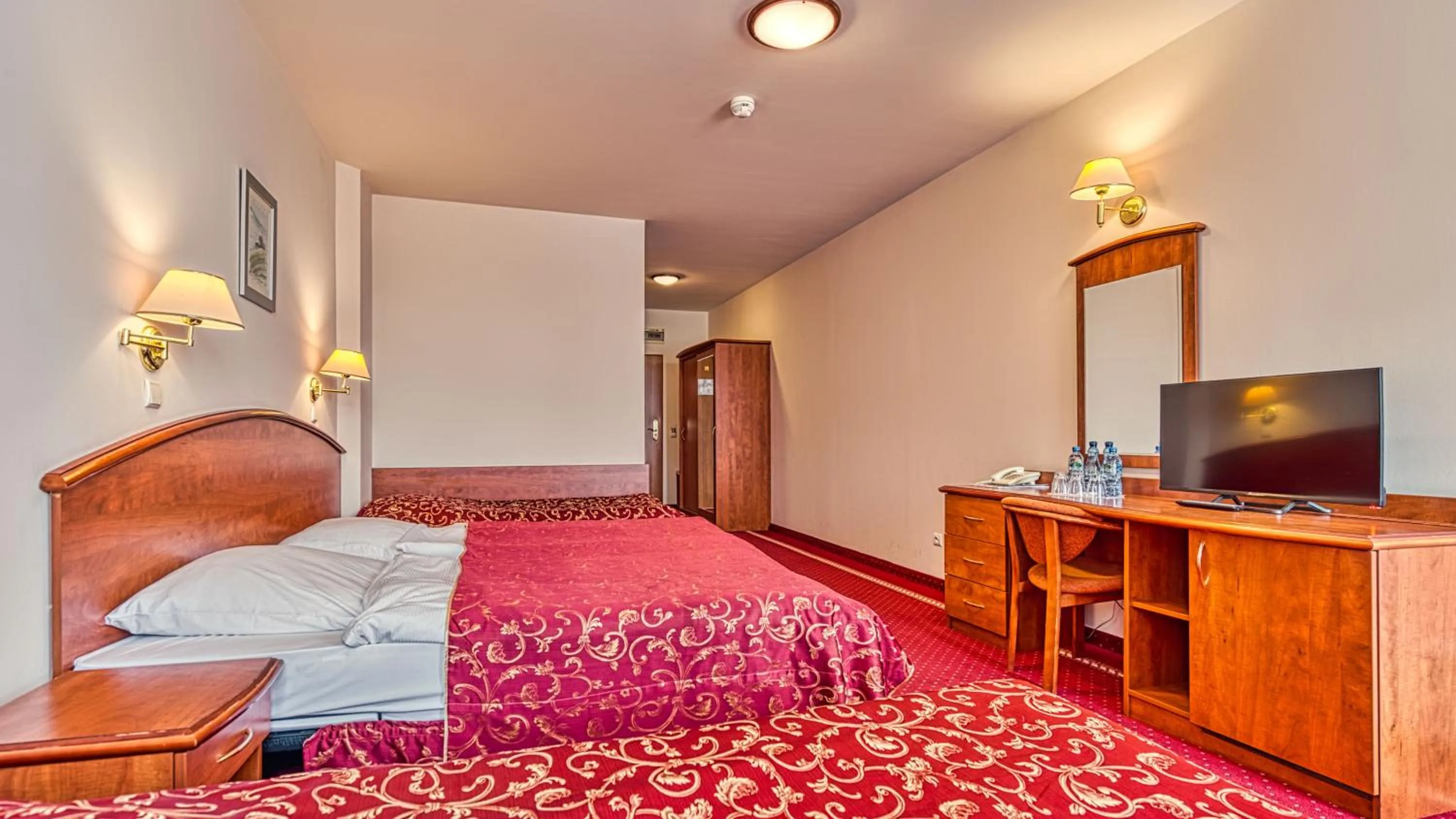 Bed in St Lukas Medical & SPA