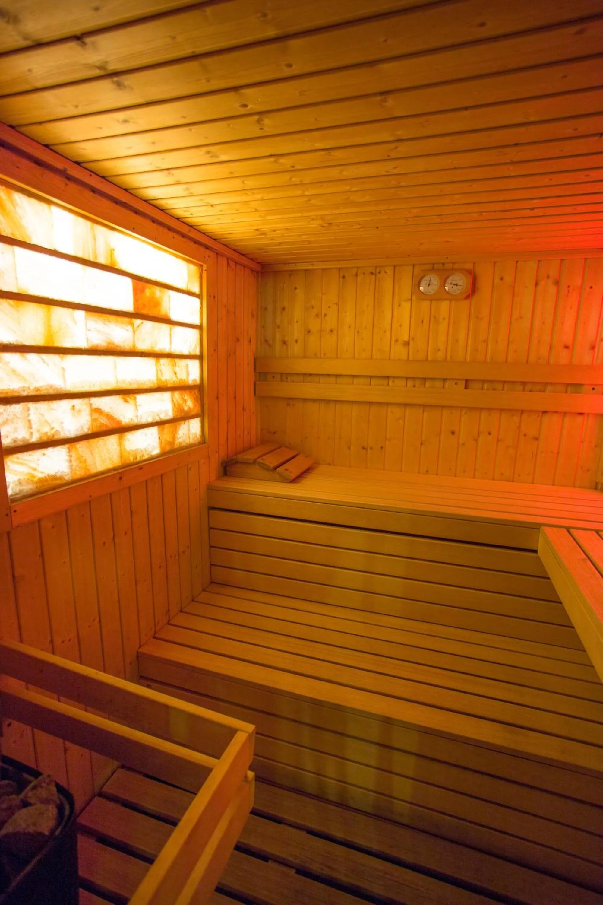 Spa and wellness centre/facilities in St Lukas Medical & SPA