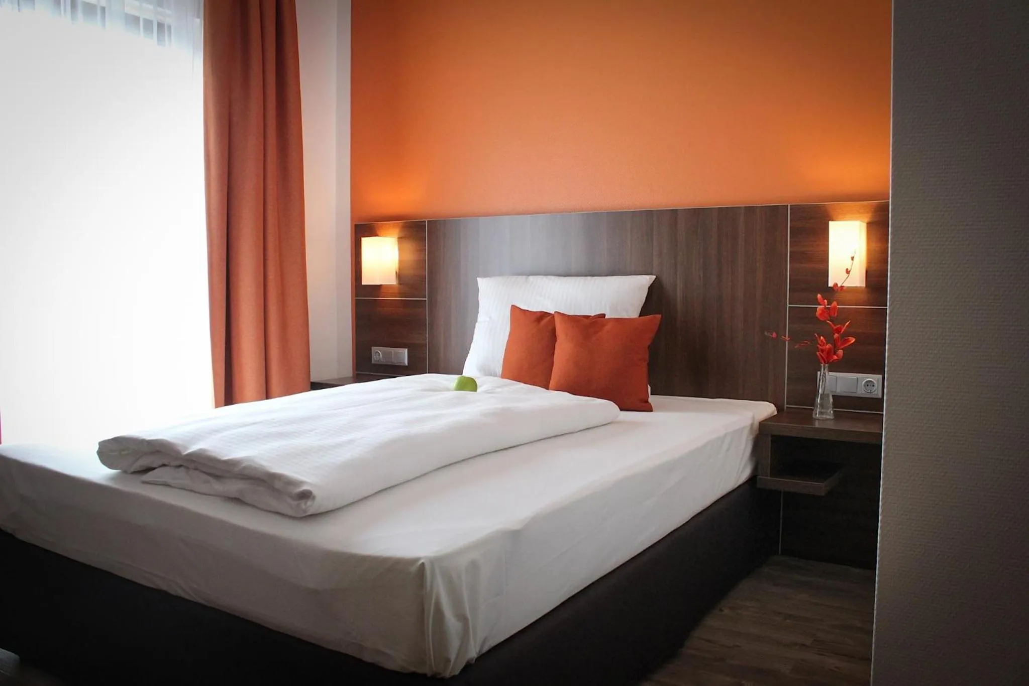 Bed in Hotel Rosenhof Garni