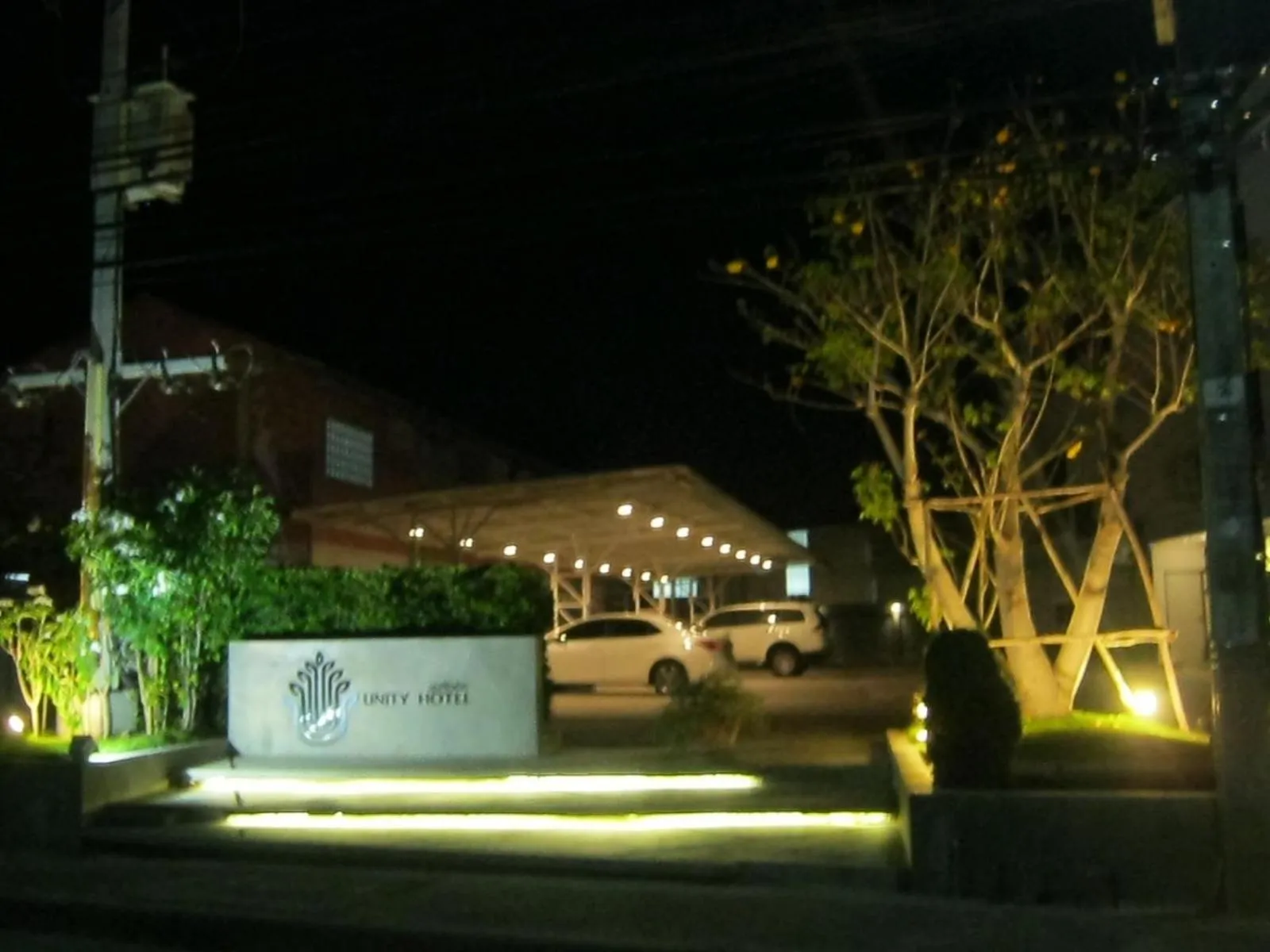 Facade/entrance in Unity Hotel