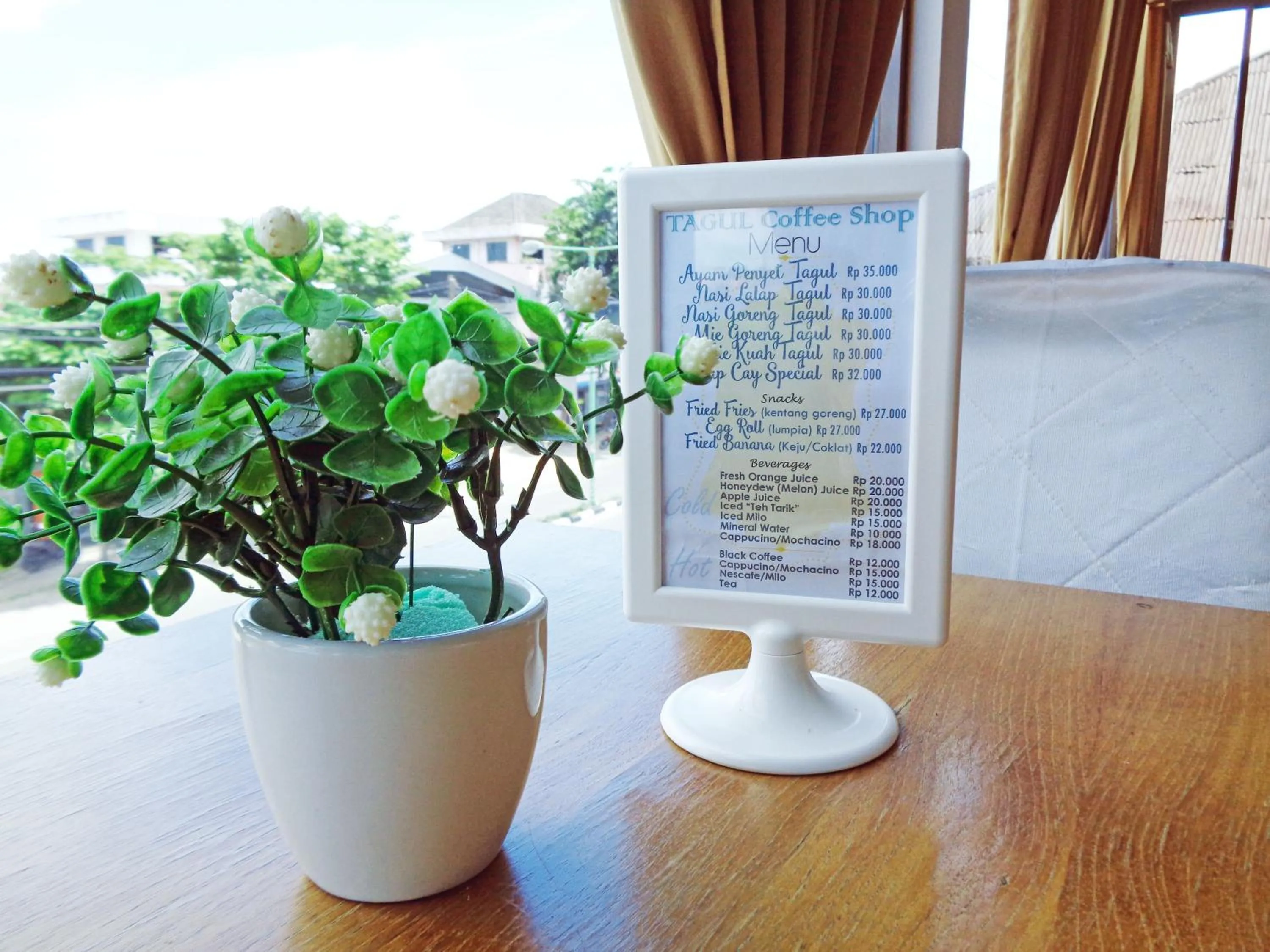 Restaurant/places to eat in RedDoorz Syariah at Grand Taufiq Tarakan