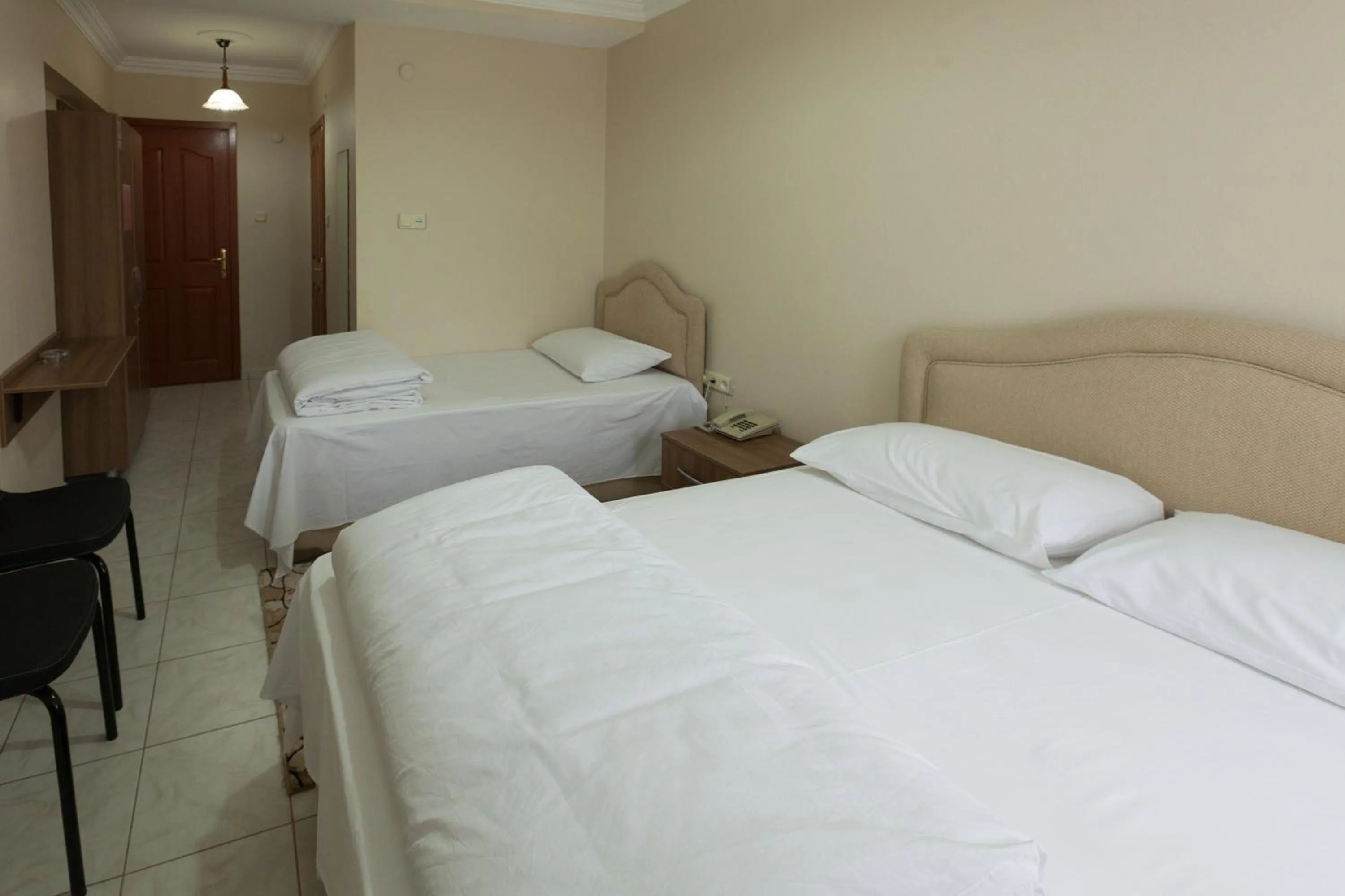Photo of the whole room, Bed in Gizem Pansiyon