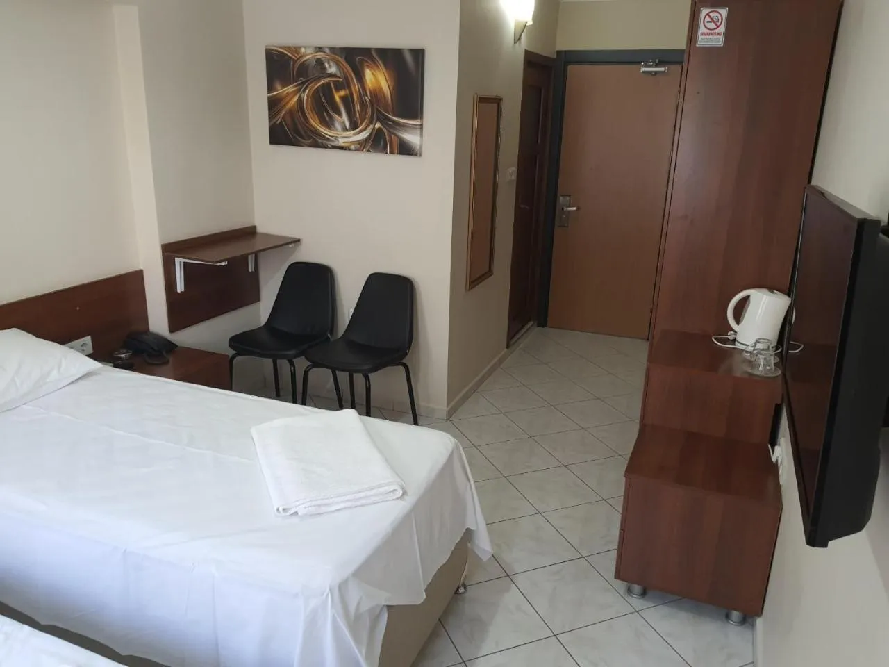 Photo of the whole room, Bed in Gizem Pansiyon