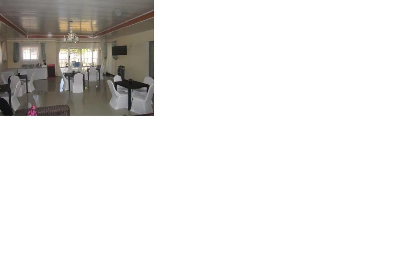 Restaurant/places to eat in Royal Olympia Lodges and Safaris Livingstone