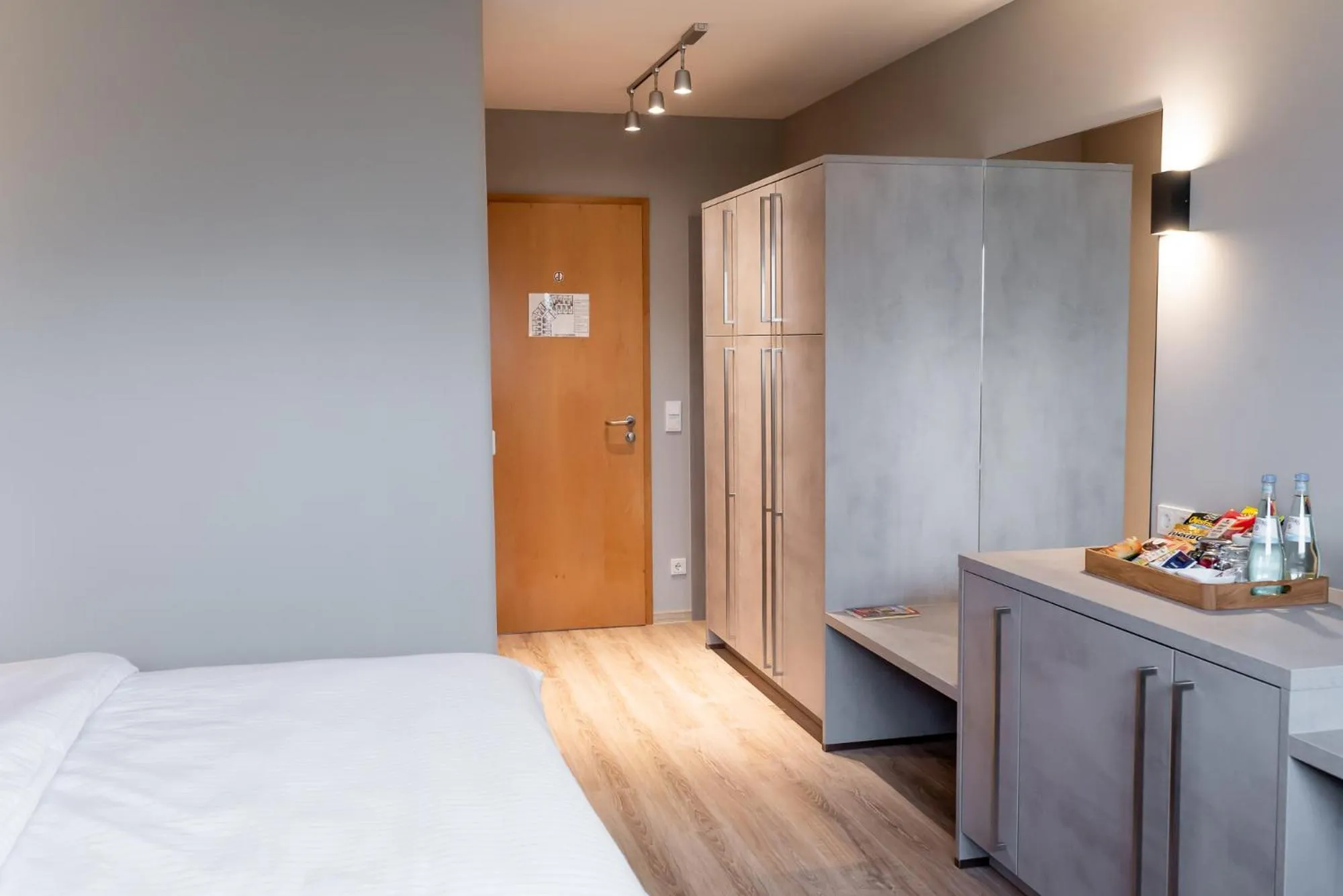 Photo of the whole room, Bed in Hotel Circle Inn