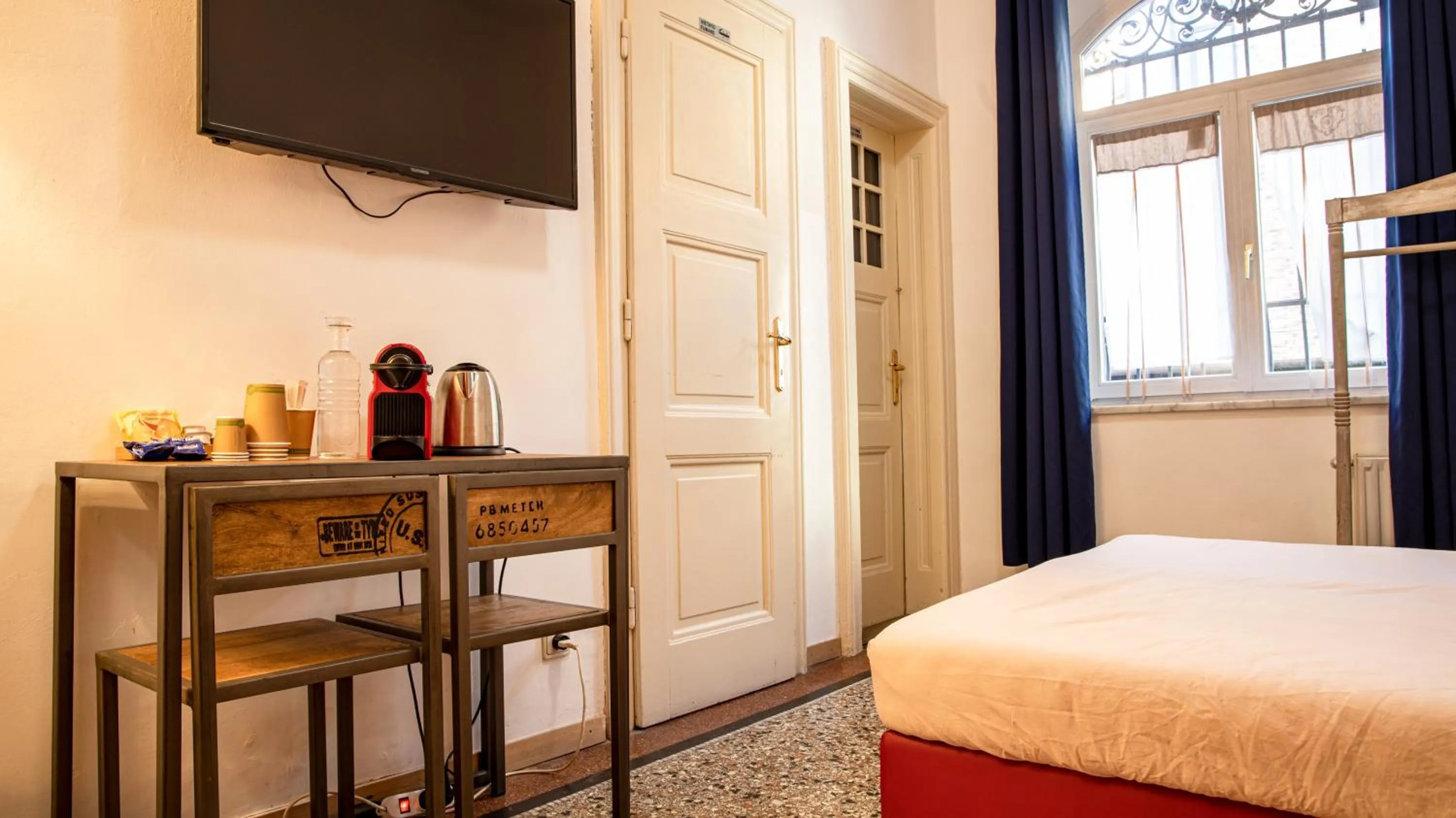 Bed in Bolzano Rooms