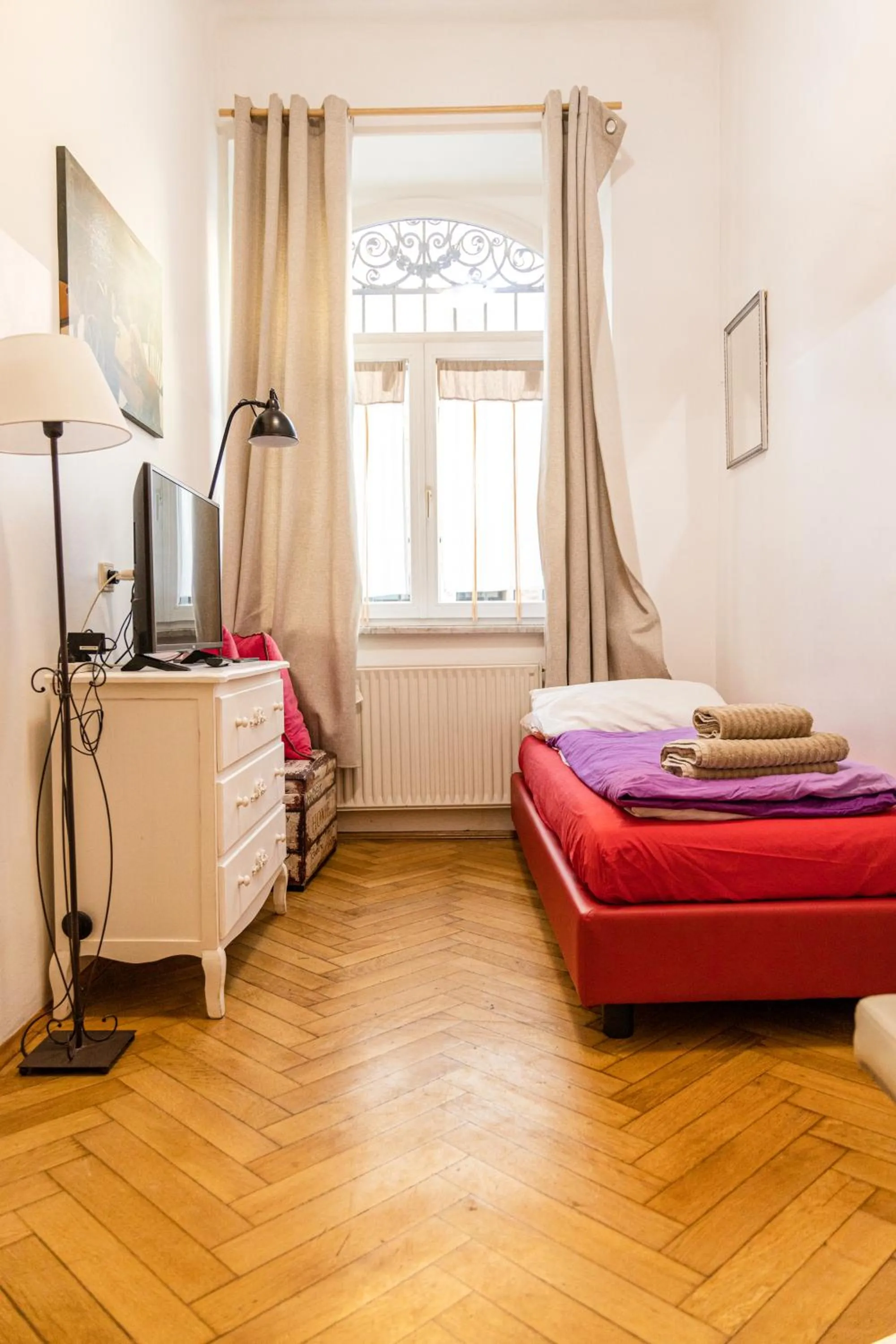 Bedroom, Bed in Bolzano Rooms