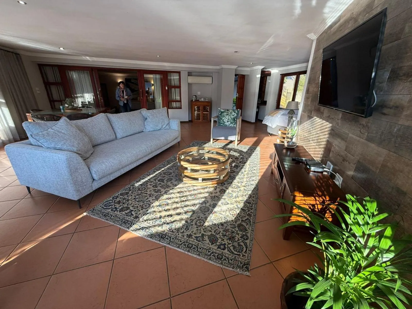 Bambuu Lakeside Lodge