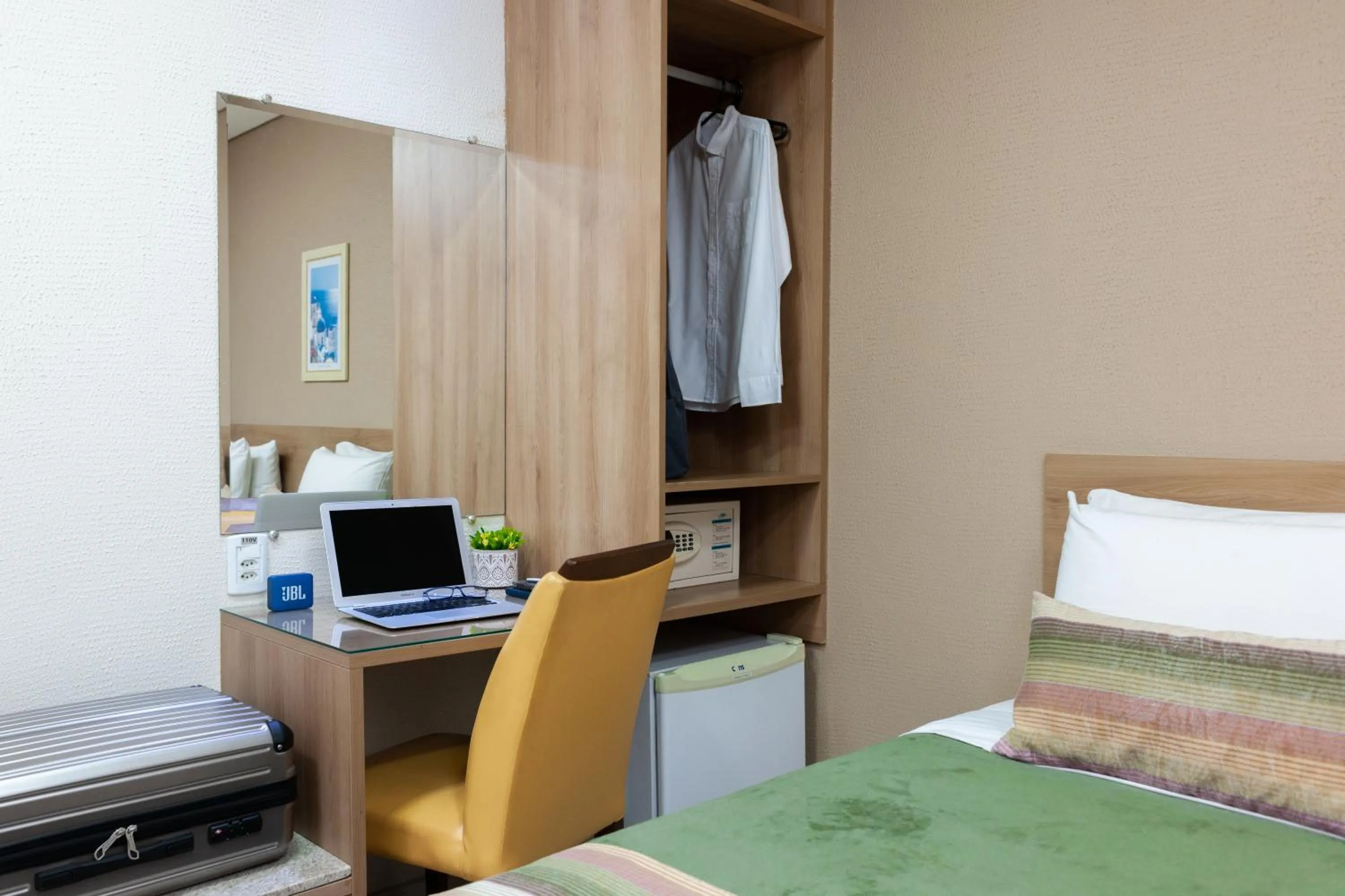 Business facilities, Bed in Hotel Olympia