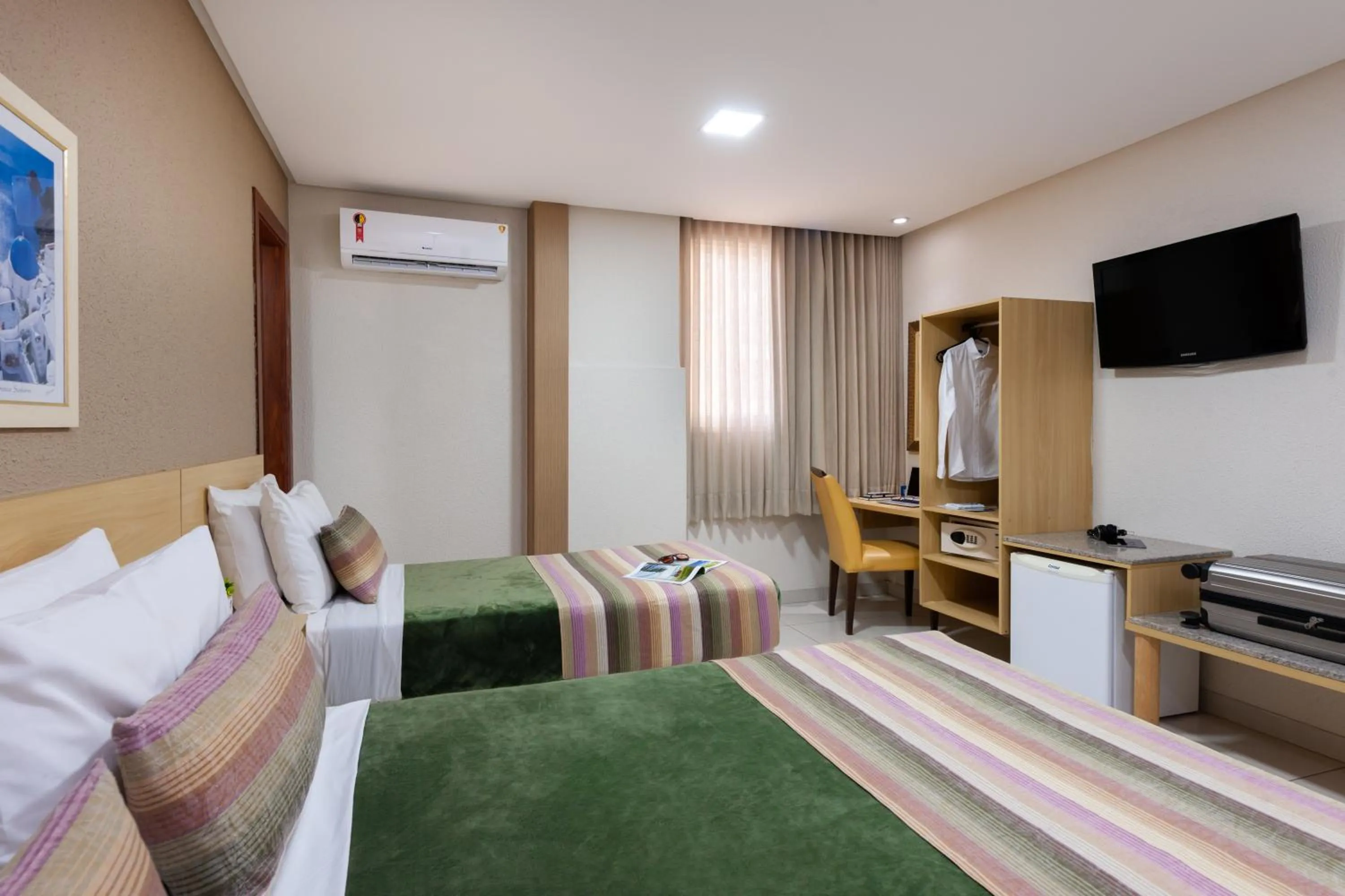 Bed in Hotel Olympia