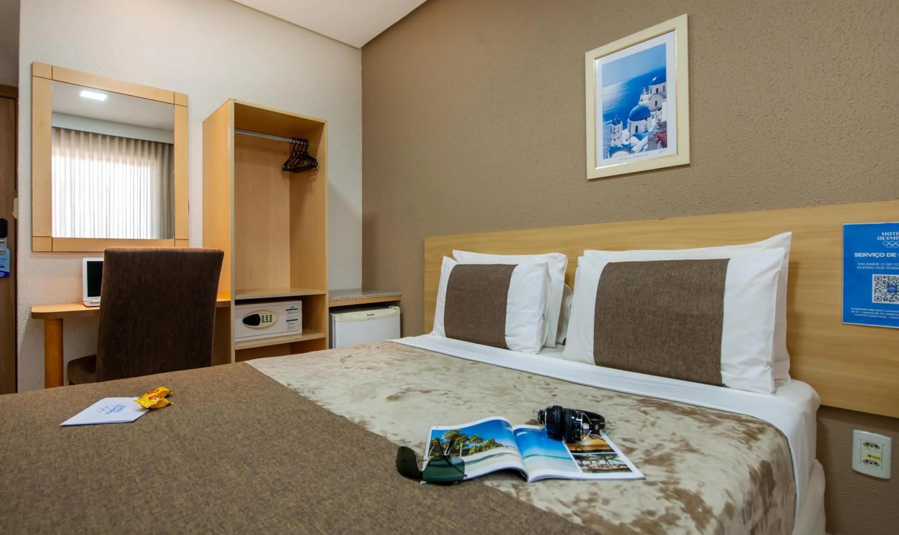 Bedroom, Bed in Hotel Olympia