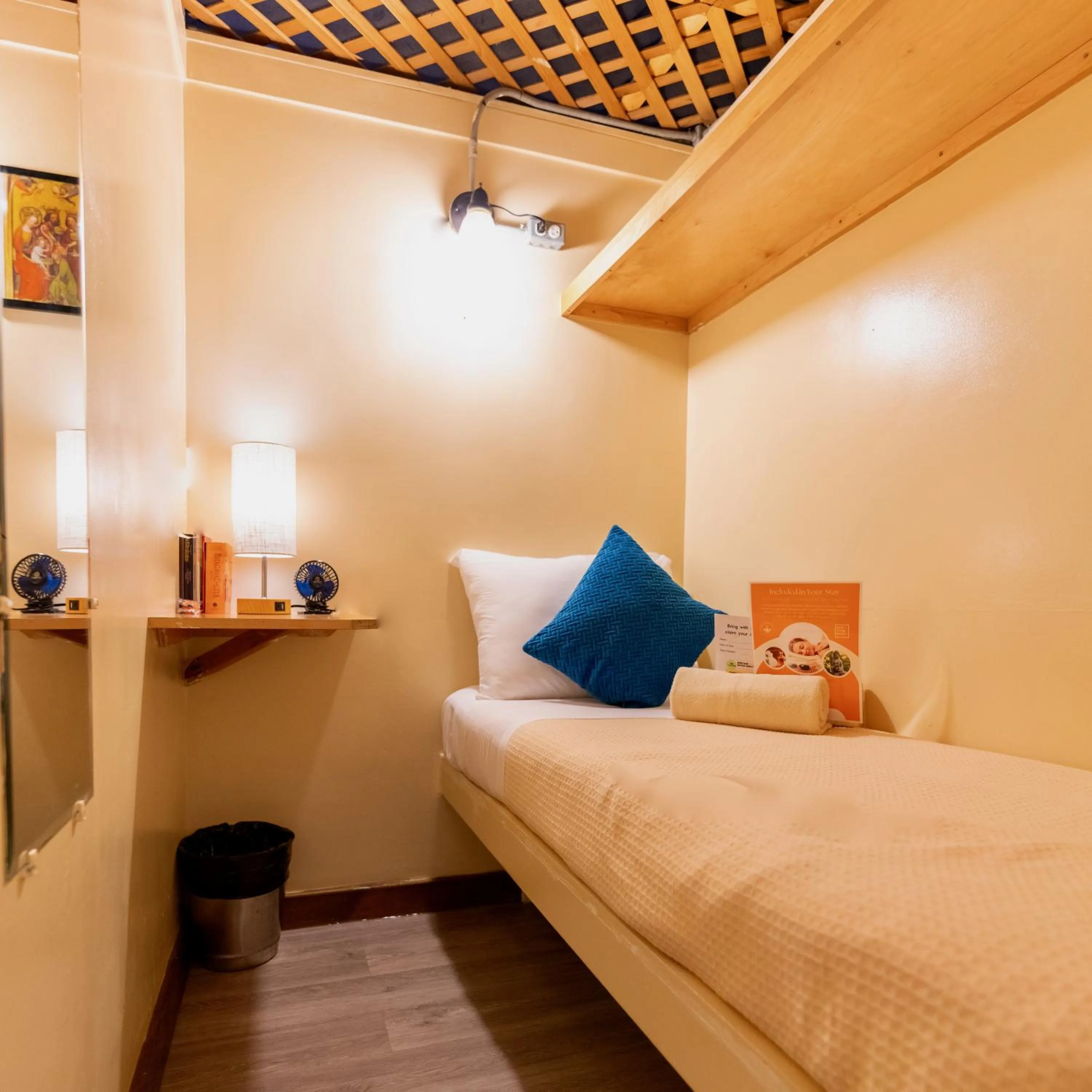 Bedroom, Bed in Interfaith Retreats