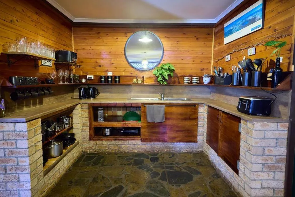 On The Wallaby Eco Lodge