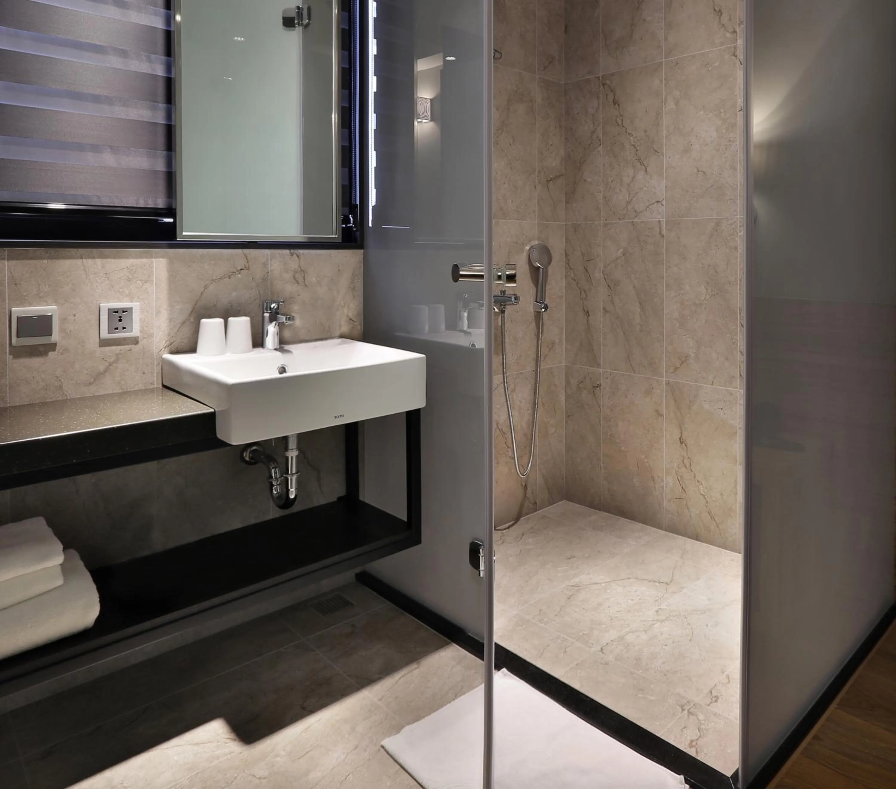 Bathroom in Miller Inn