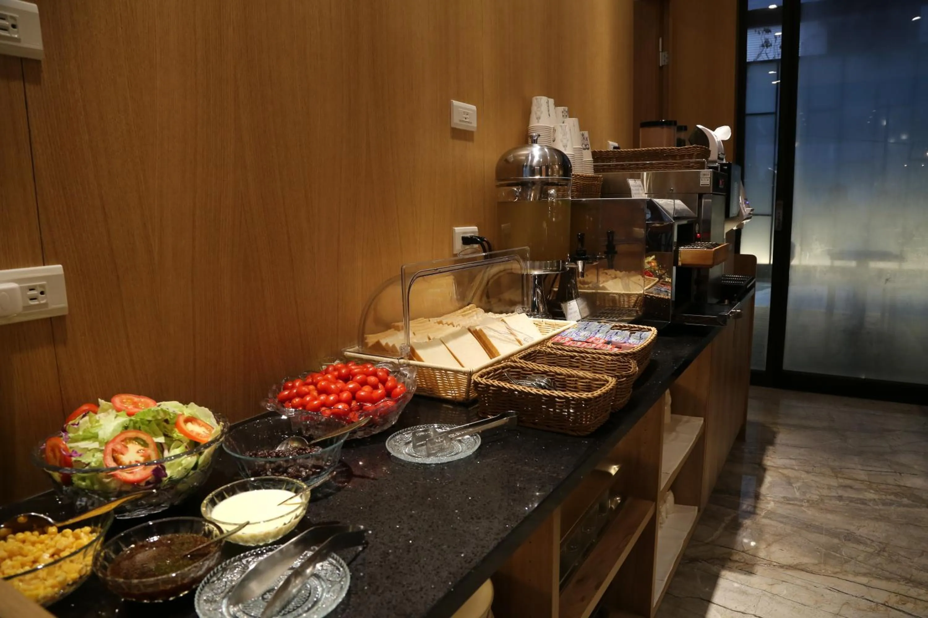 Breakfast in Miller Inn