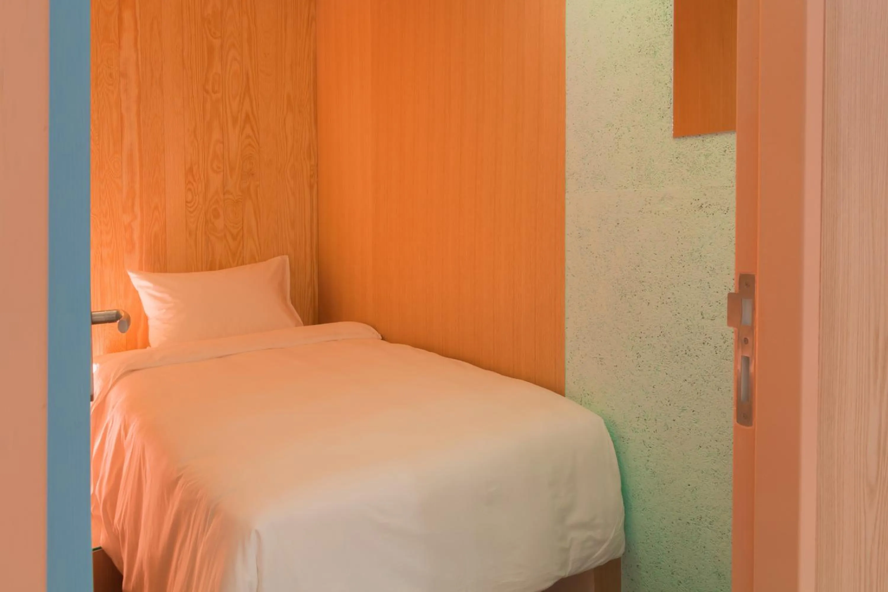 Bed in Boxtel @ Suvarnabhumi Airport