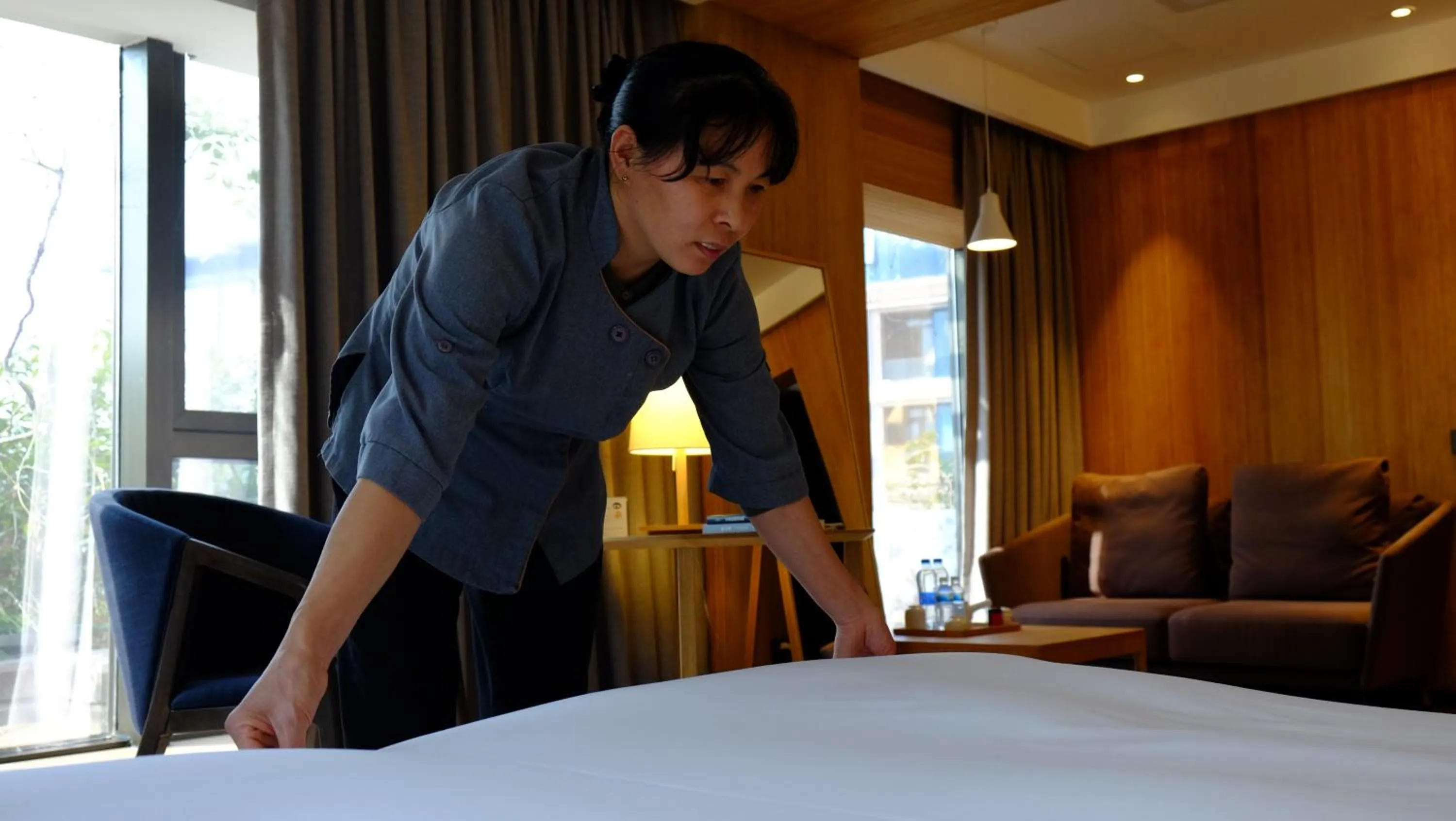 Staff in The Nook Hotel Hangzhou - A design hotel, 20 mins to West Lake and Lingyin Temple