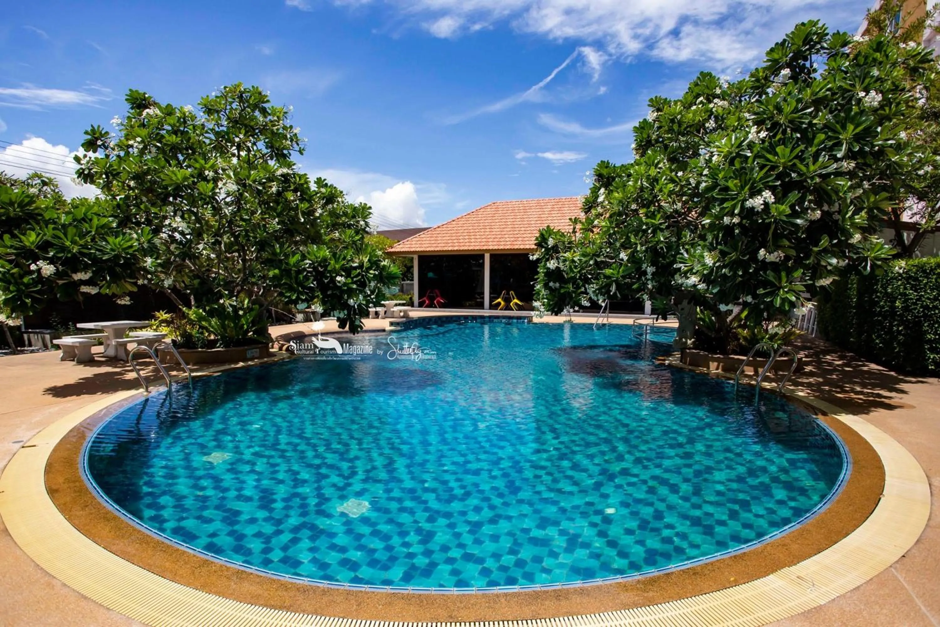 Swimming pool in Nano Place Hotel
