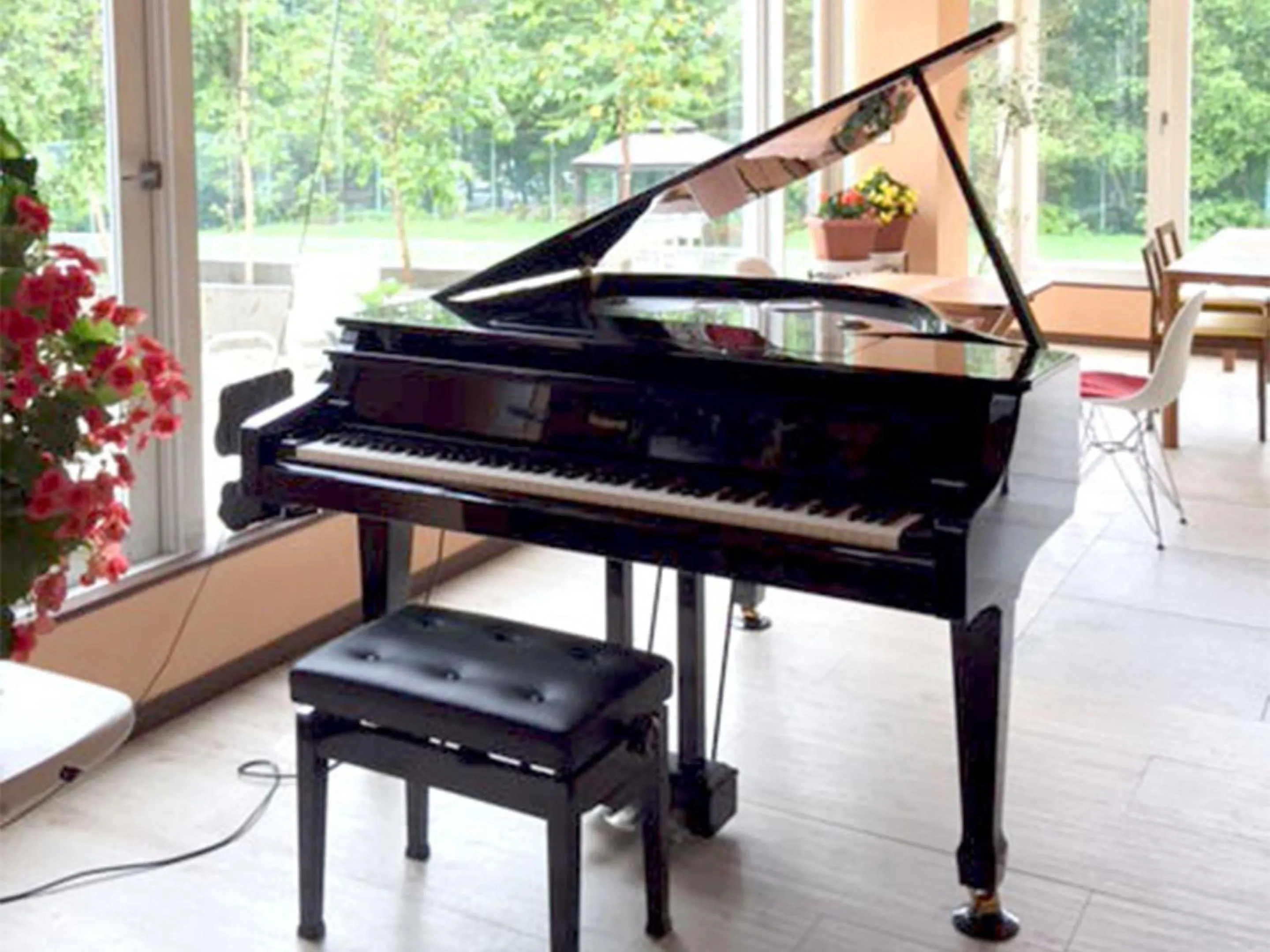 Communal lounge/ TV room in Asama Kogen Hotel