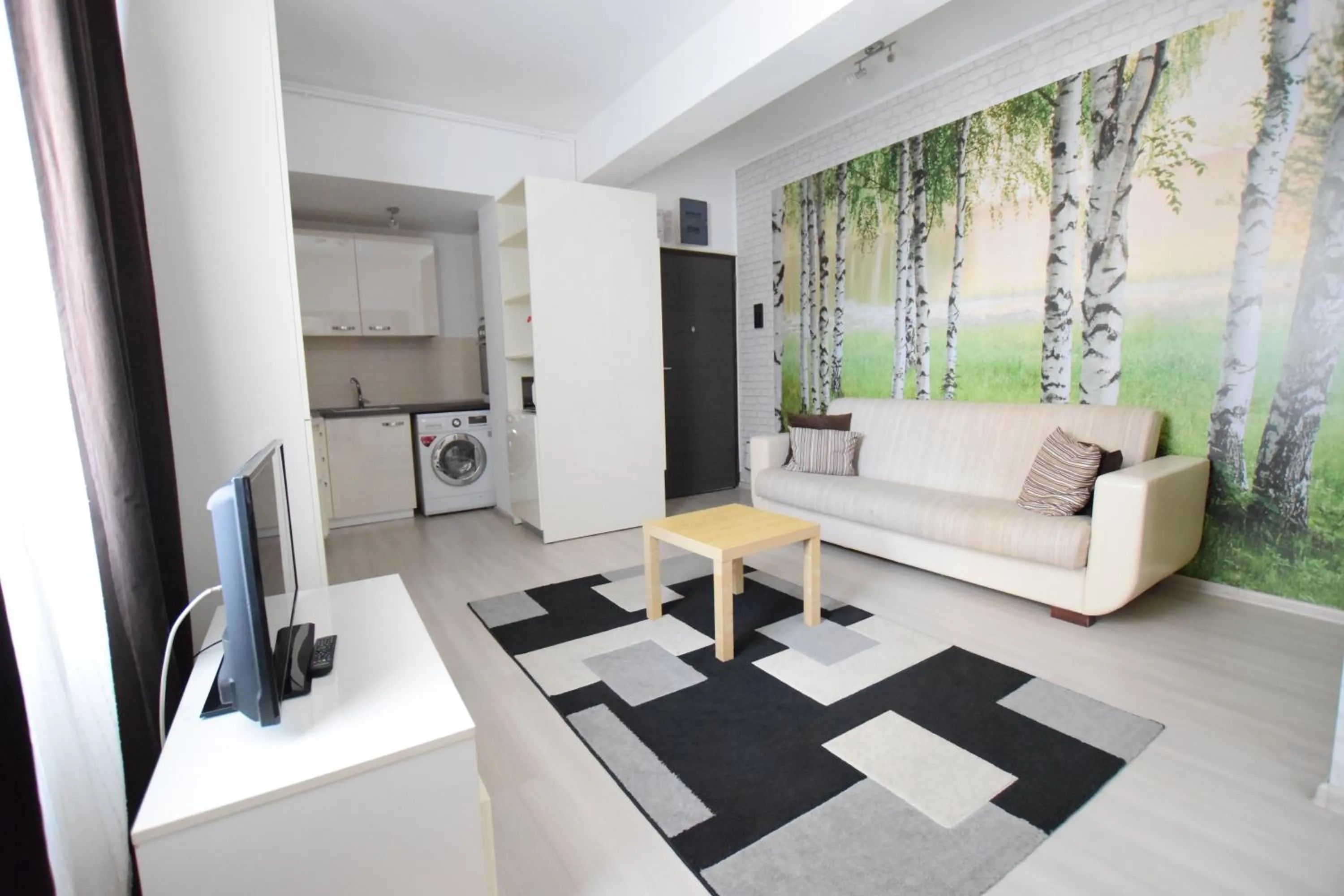 Kitchen or kitchenette in Uptown Residence Apartments