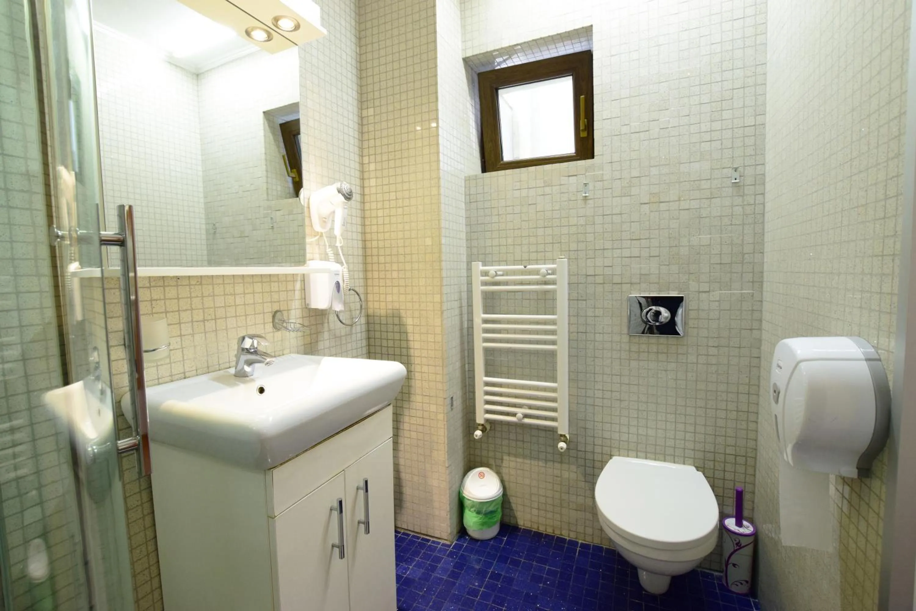 Bathroom in Decebal Residence Apartments