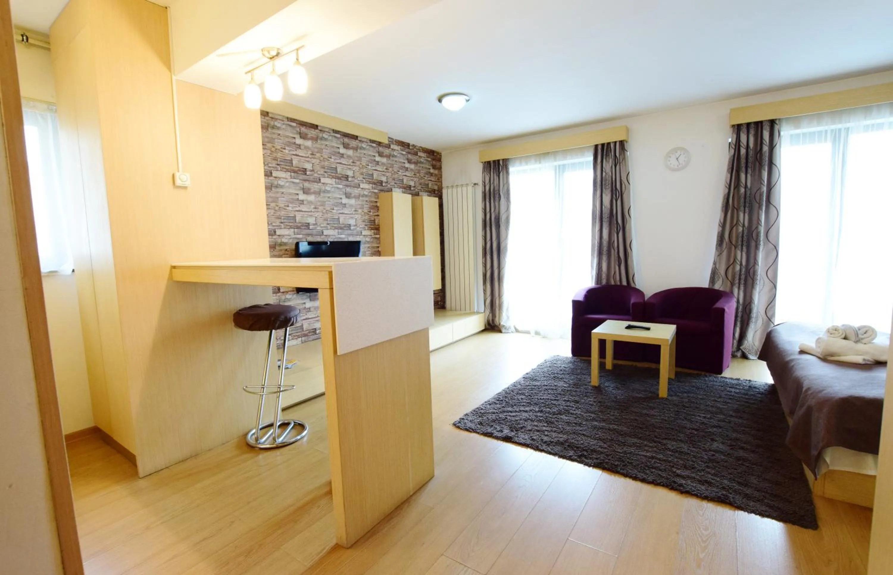 TV and multimedia in Decebal Residence Apartments