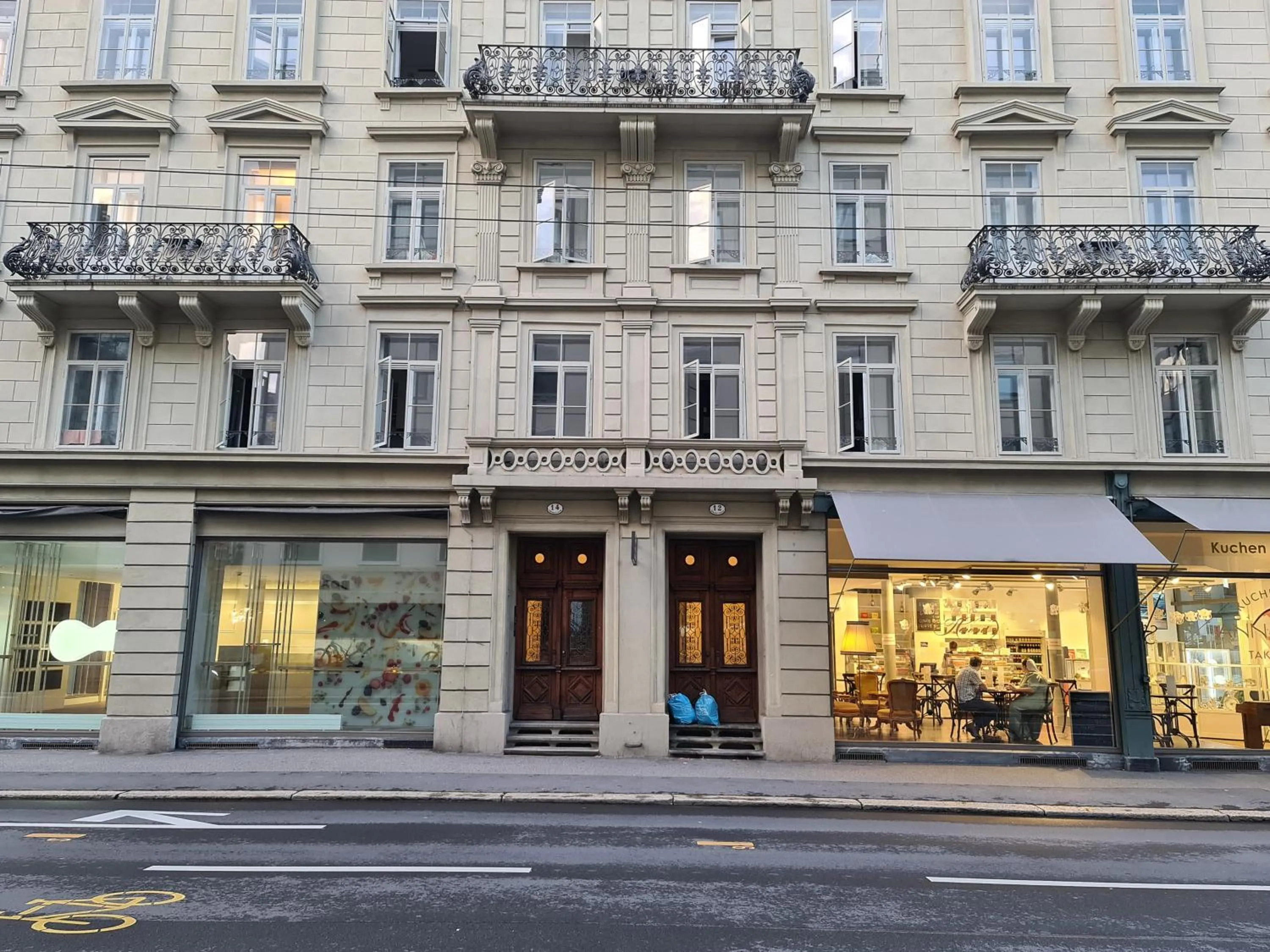 Property building in Top City Center Apartments location next to Lion Monument