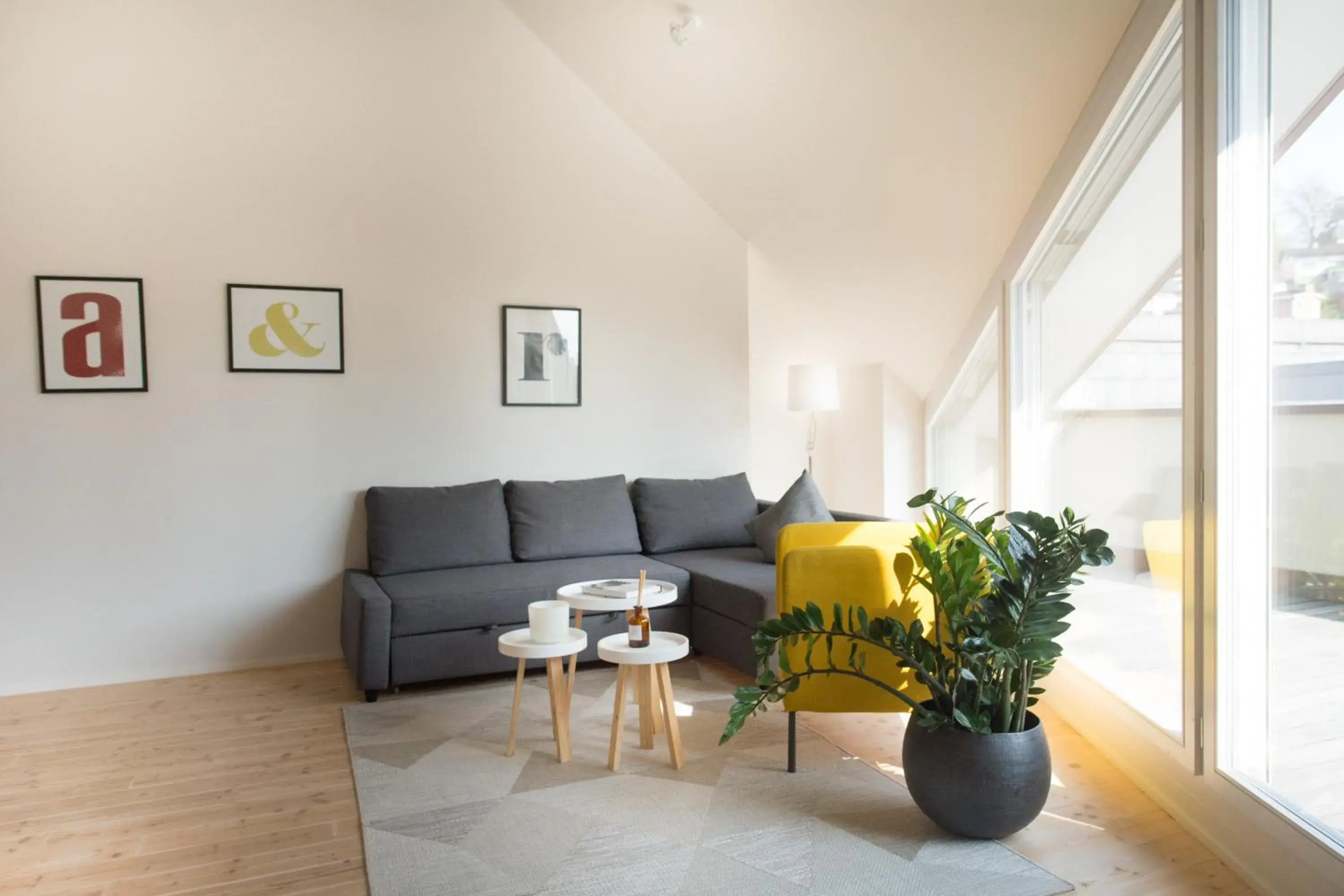 Apartment with Terrace - single occupancy in Top City Center Apartments location next to Lion Monument Apartment with Terrace - single occupancy in Top City Center Apartments location next to Lion Monument