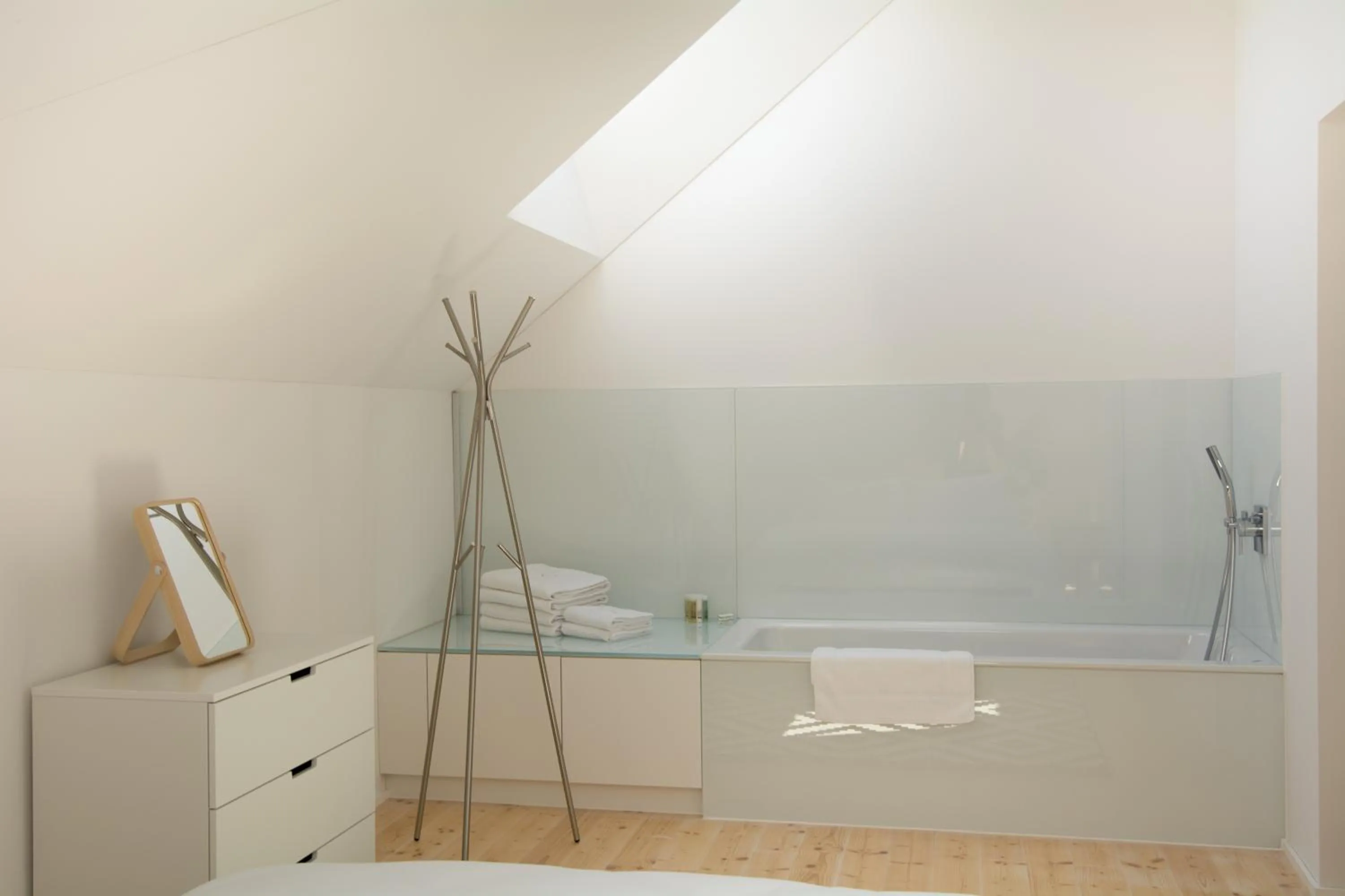 Top City Center Apartments location next to Lion Monument