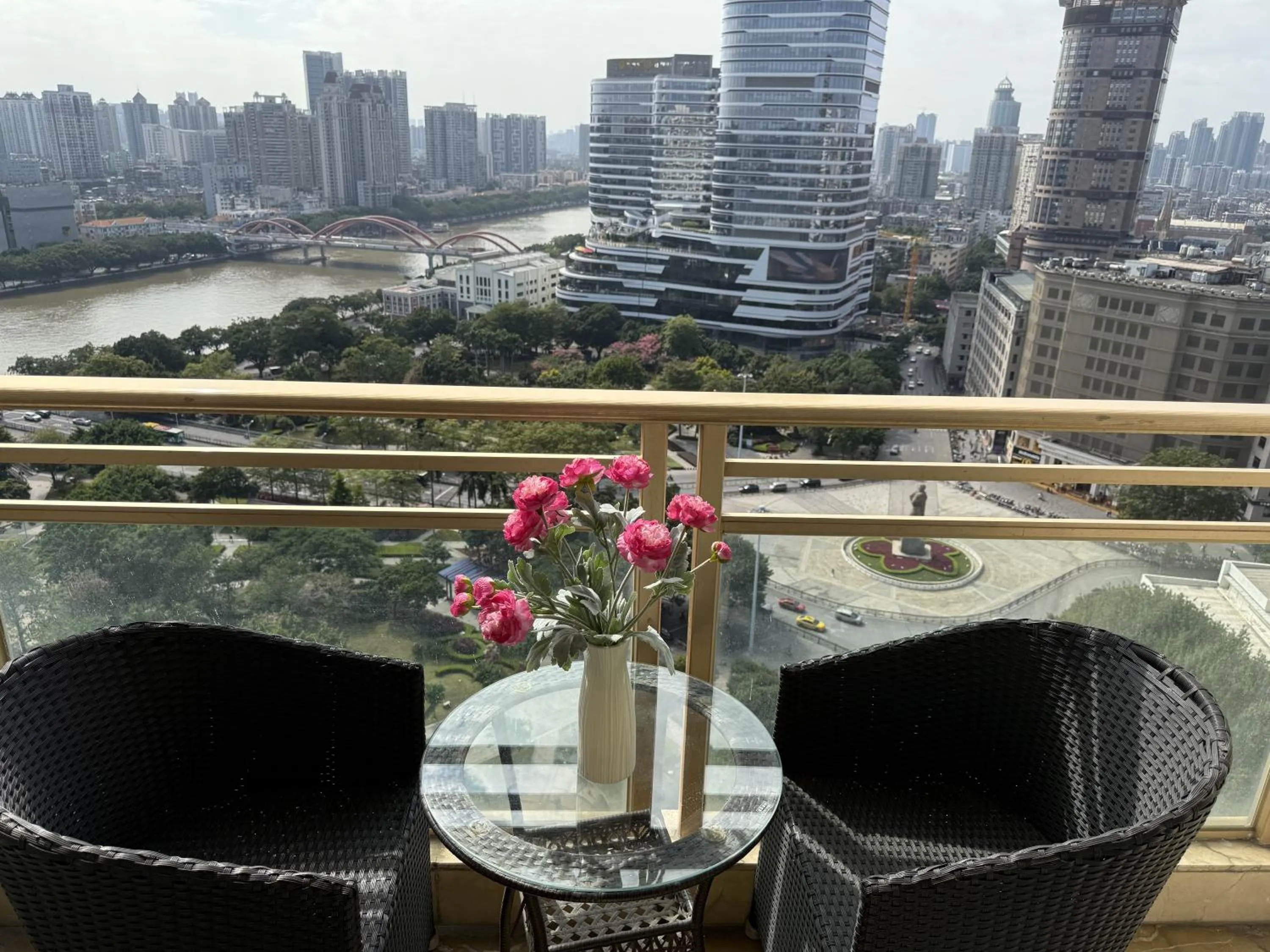 WAIFIDEN Guangzhou HaiZhu Square WanYi Apartment