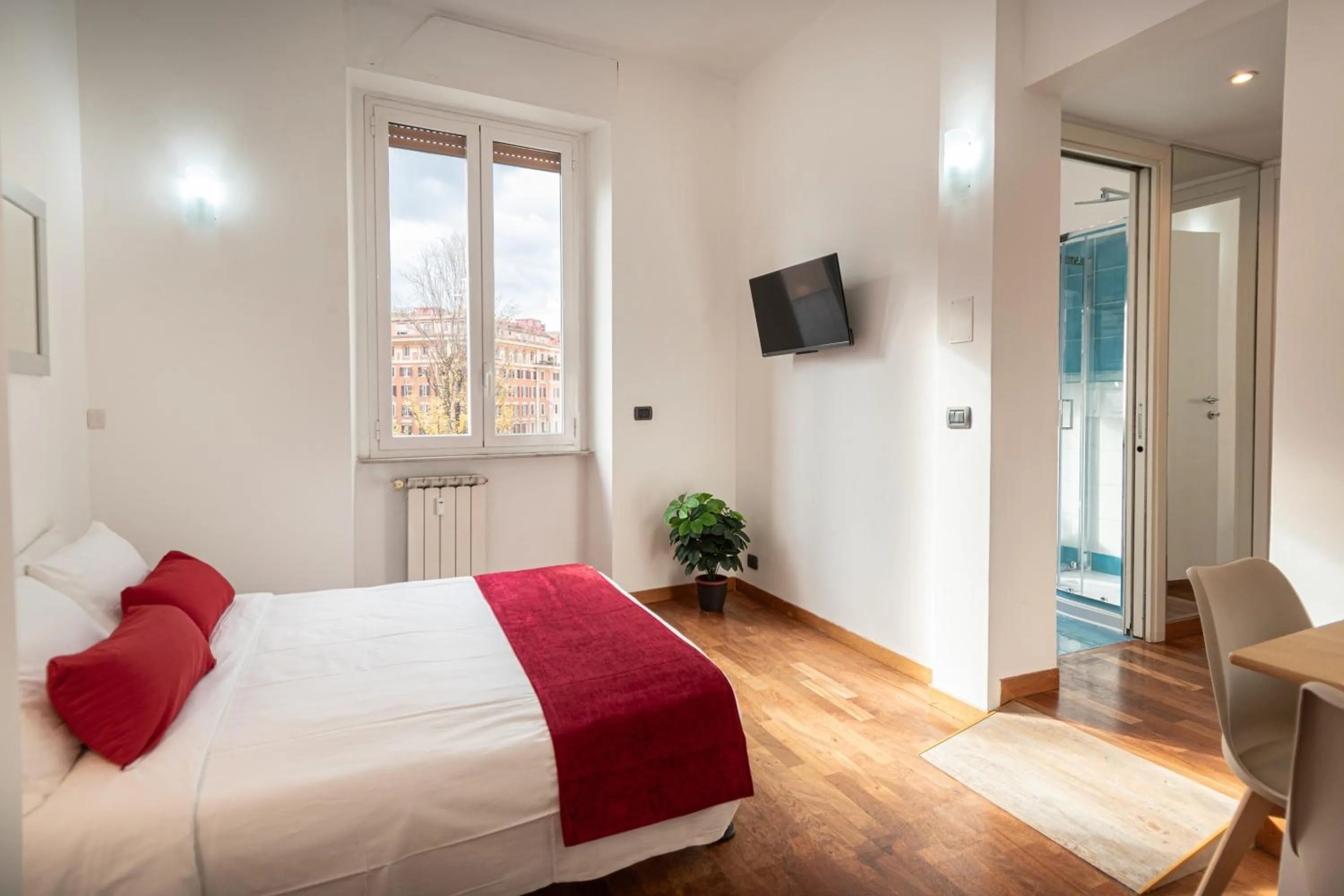 Bedroom, Bed in Your Vatican Suite