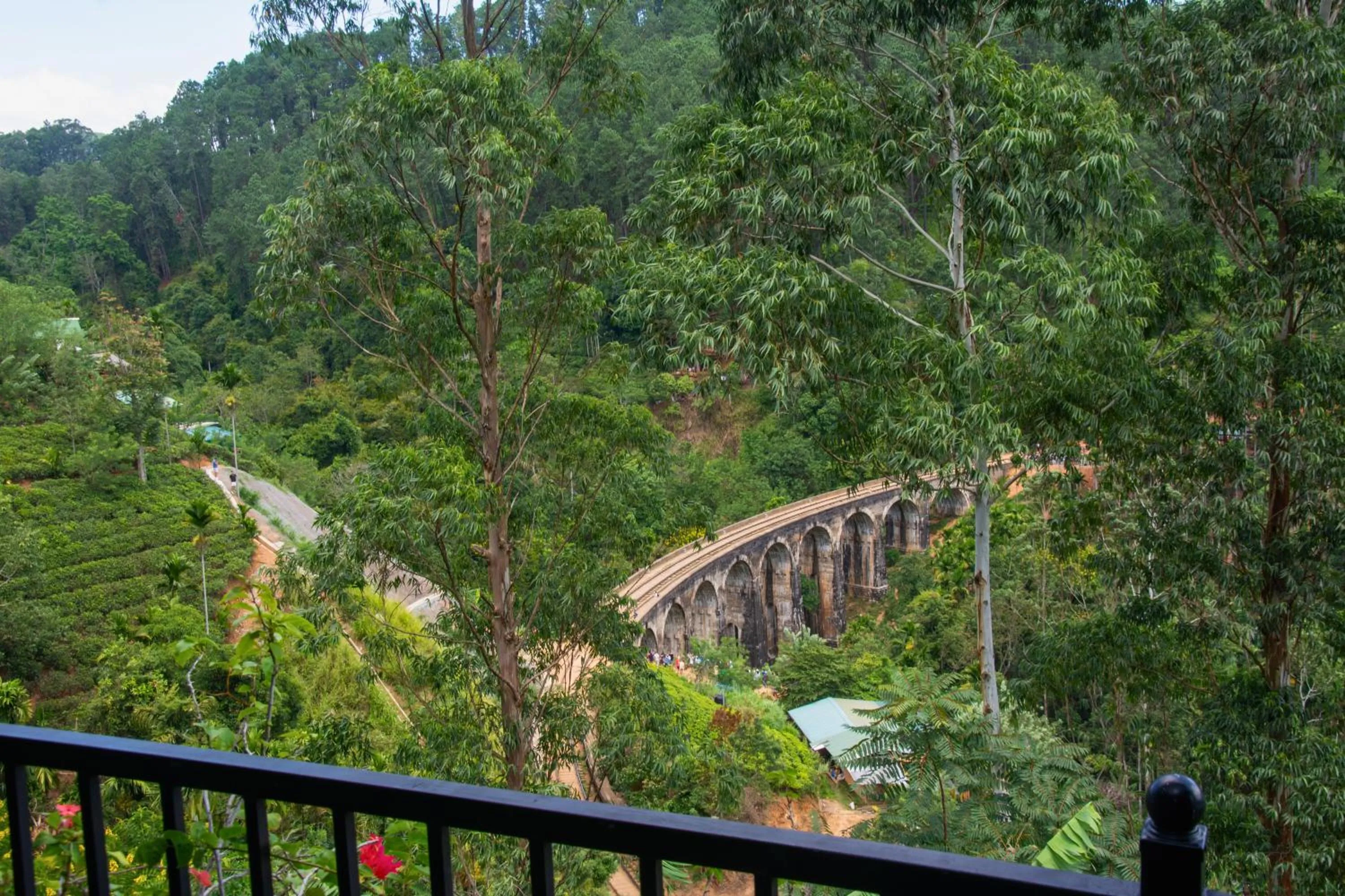 Nearby landmark in 9 Arch view rest inn