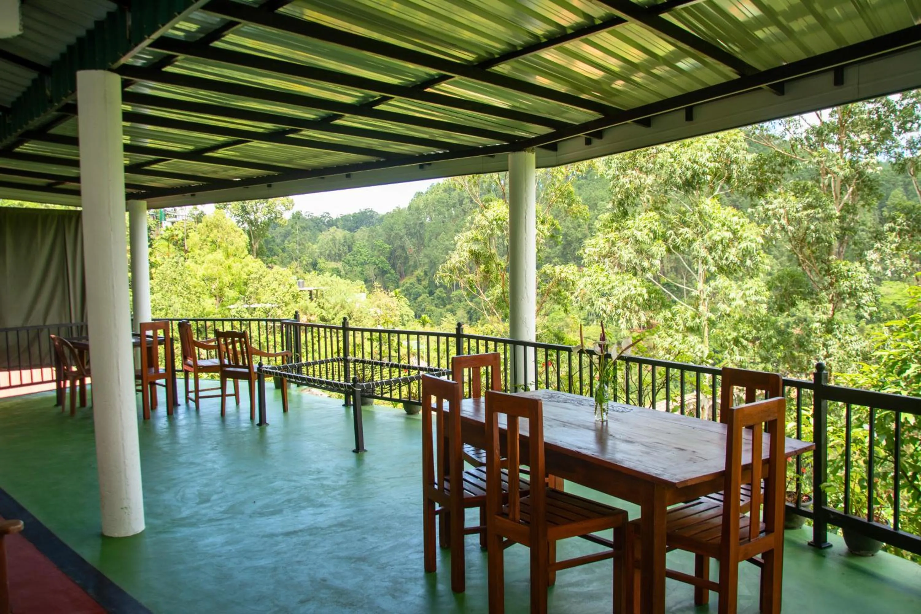 Patio in 9 Arch view rest inn