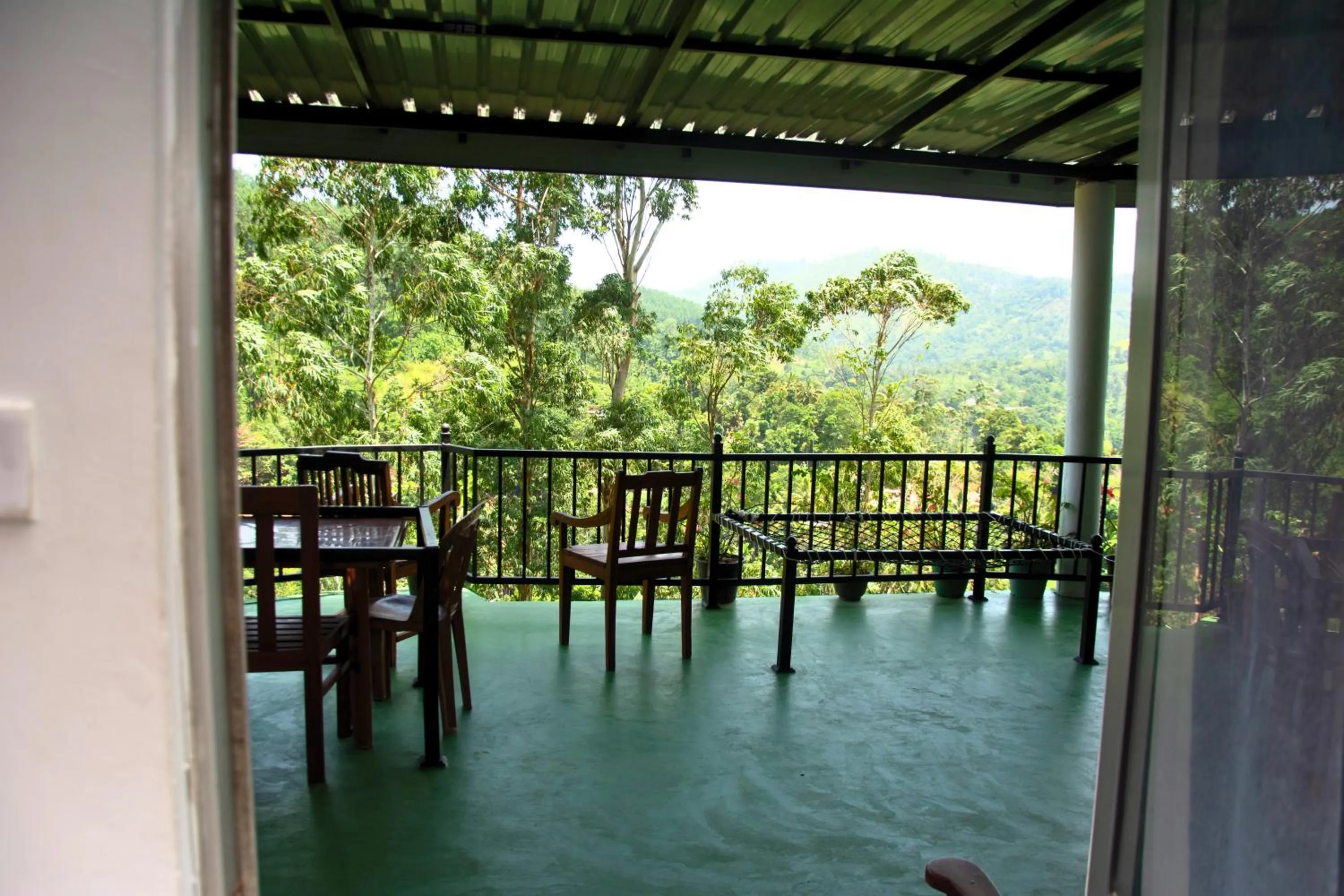 Patio in 9 Arch view rest inn