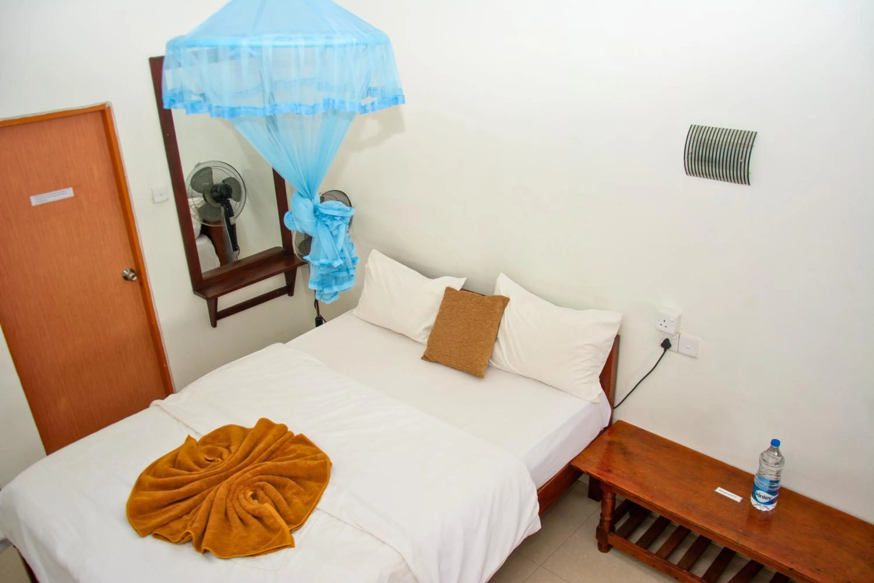 Bed in 9 Arch view rest inn