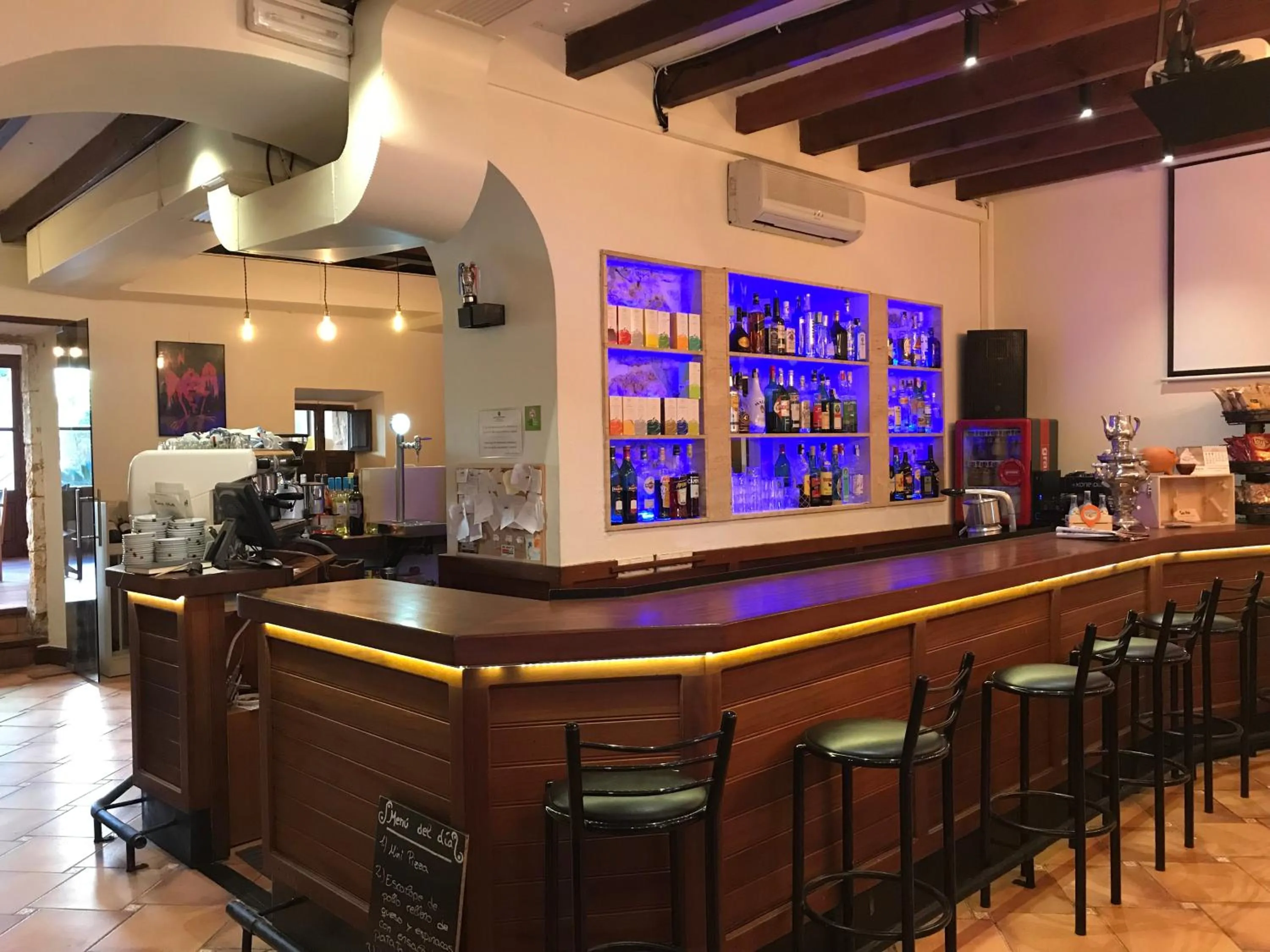 Petit Hotel C'an Mel