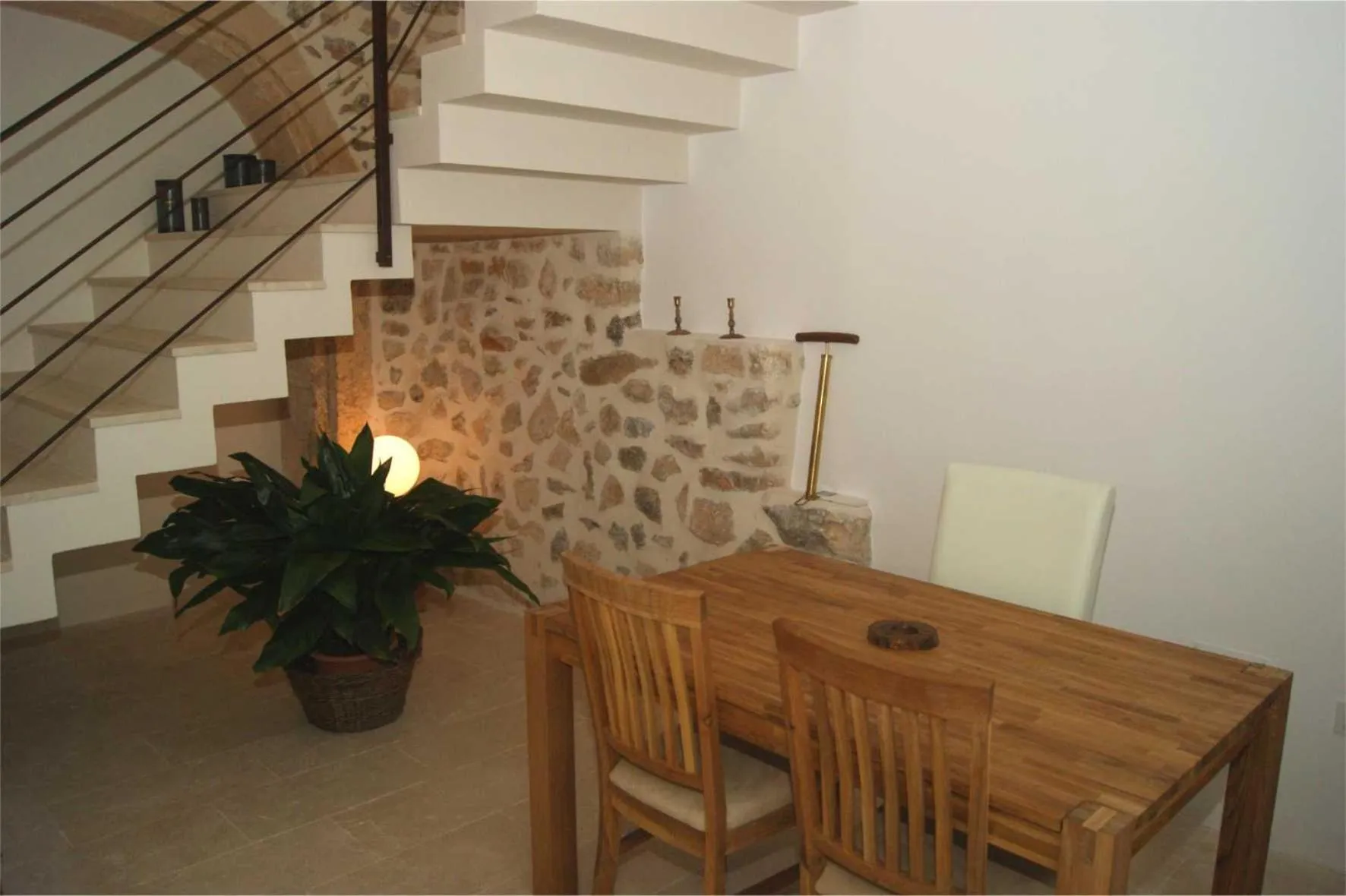 Dining area in Petit Hotel C'an Mel