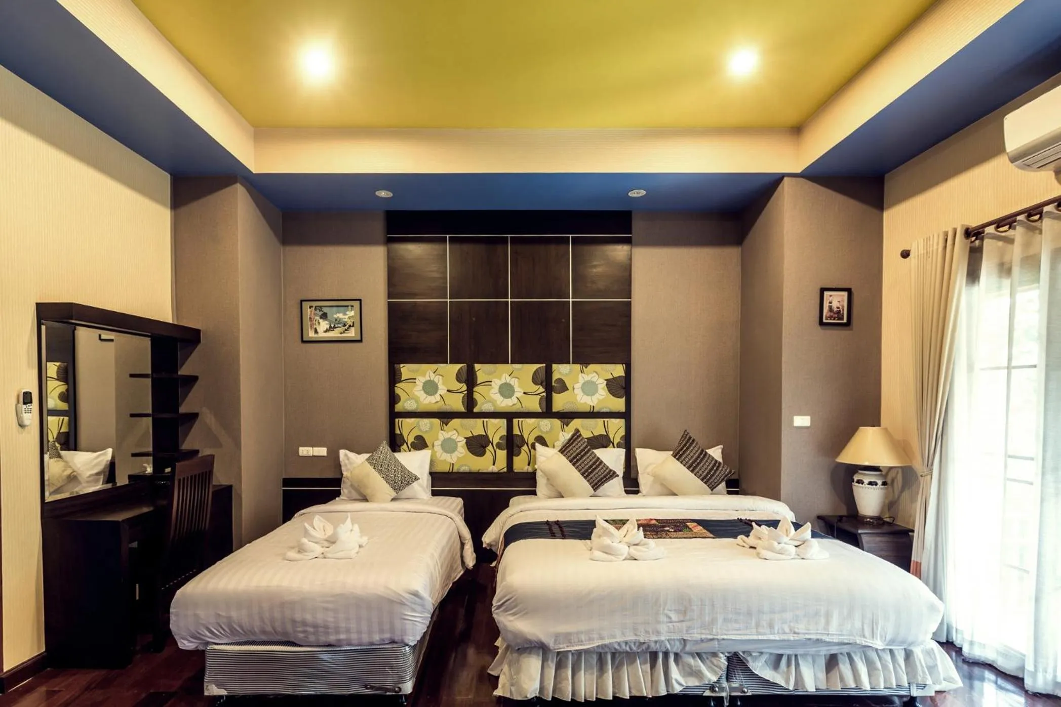 Photo of the whole room, Bed in Buraphat Resort