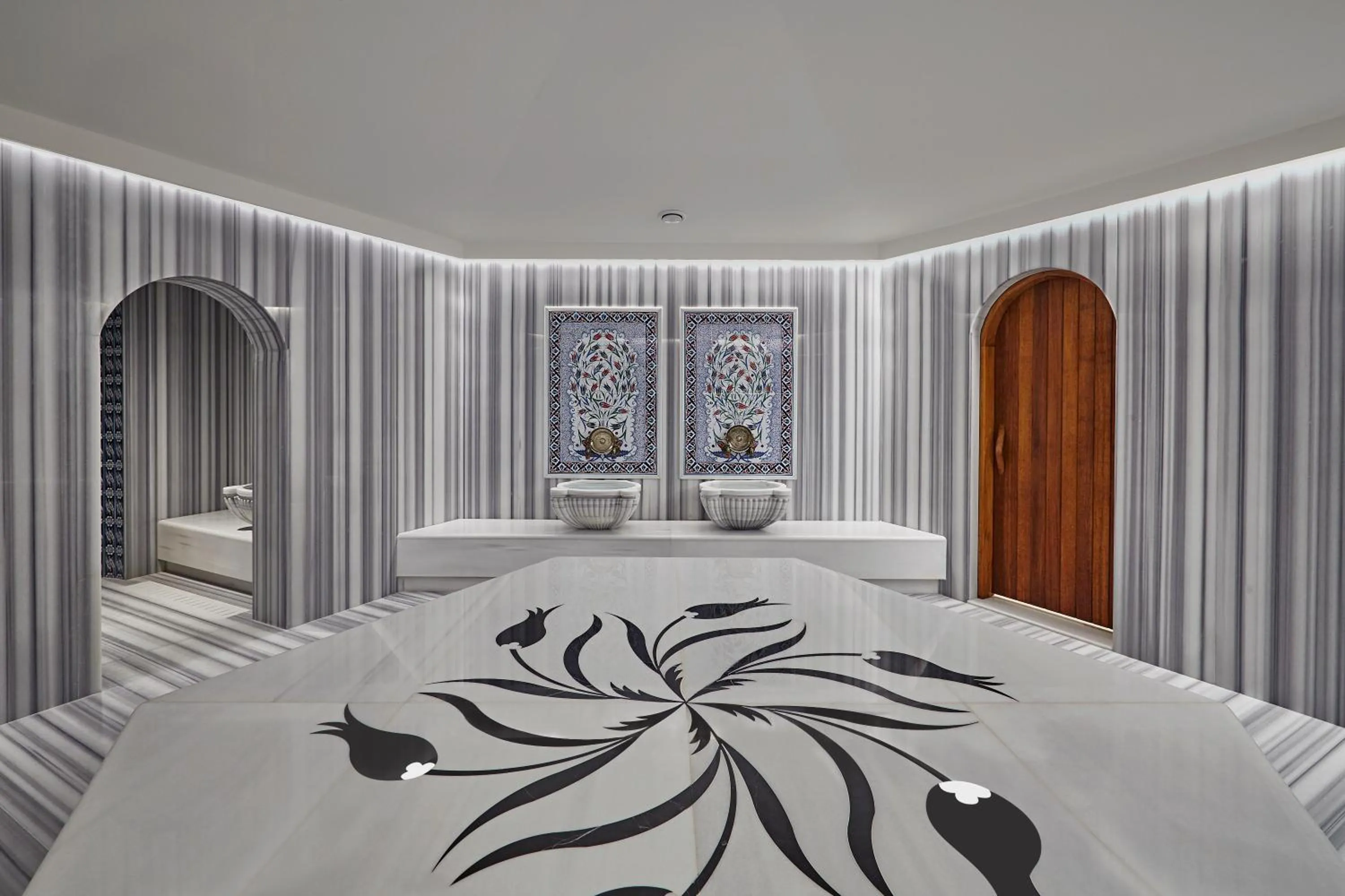 Open Air Bath, Bed in Richmond Nua Wellness Spa - Adult Only