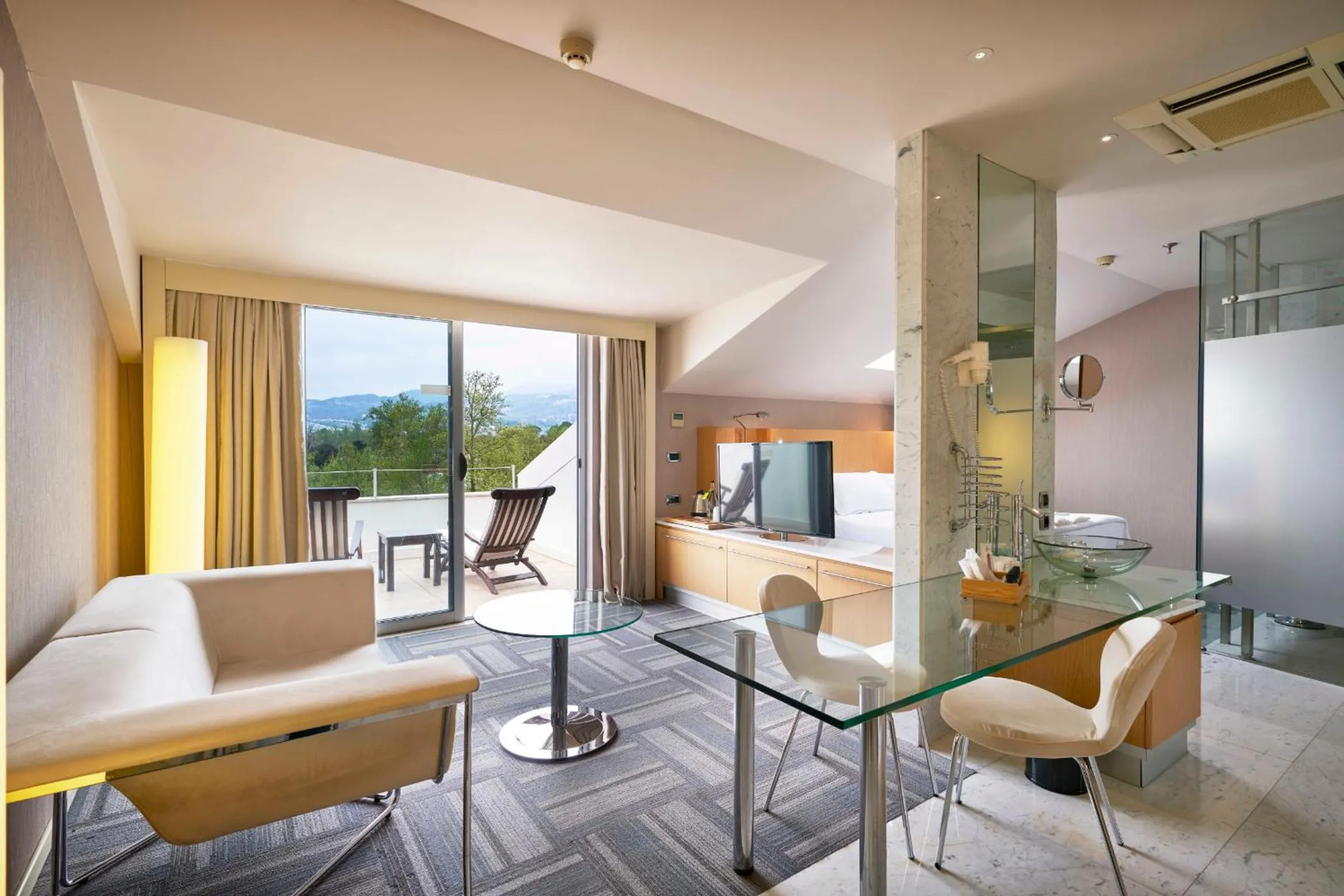 Balcony/Terrace in Richmond Nua Wellness Spa - Adult Only