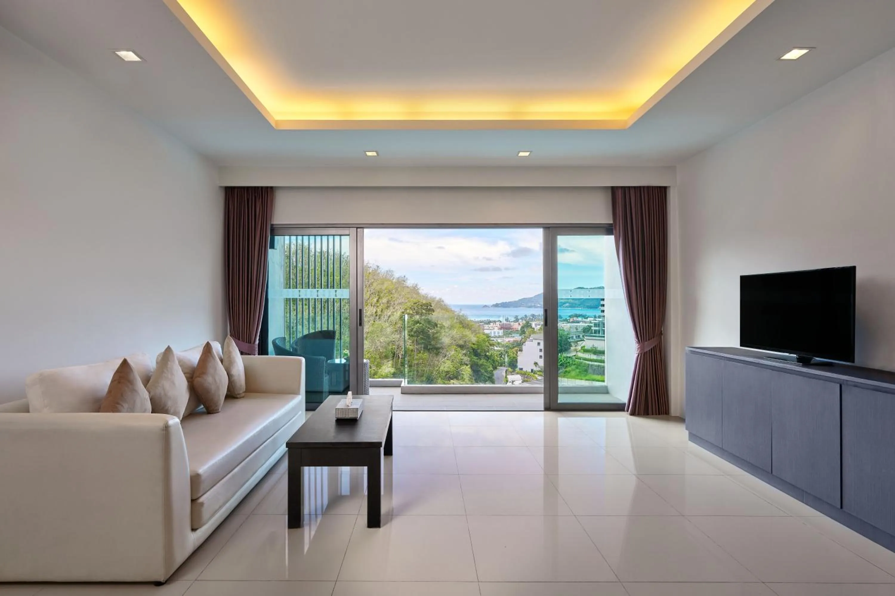 TV and multimedia in Patong Bay Hill