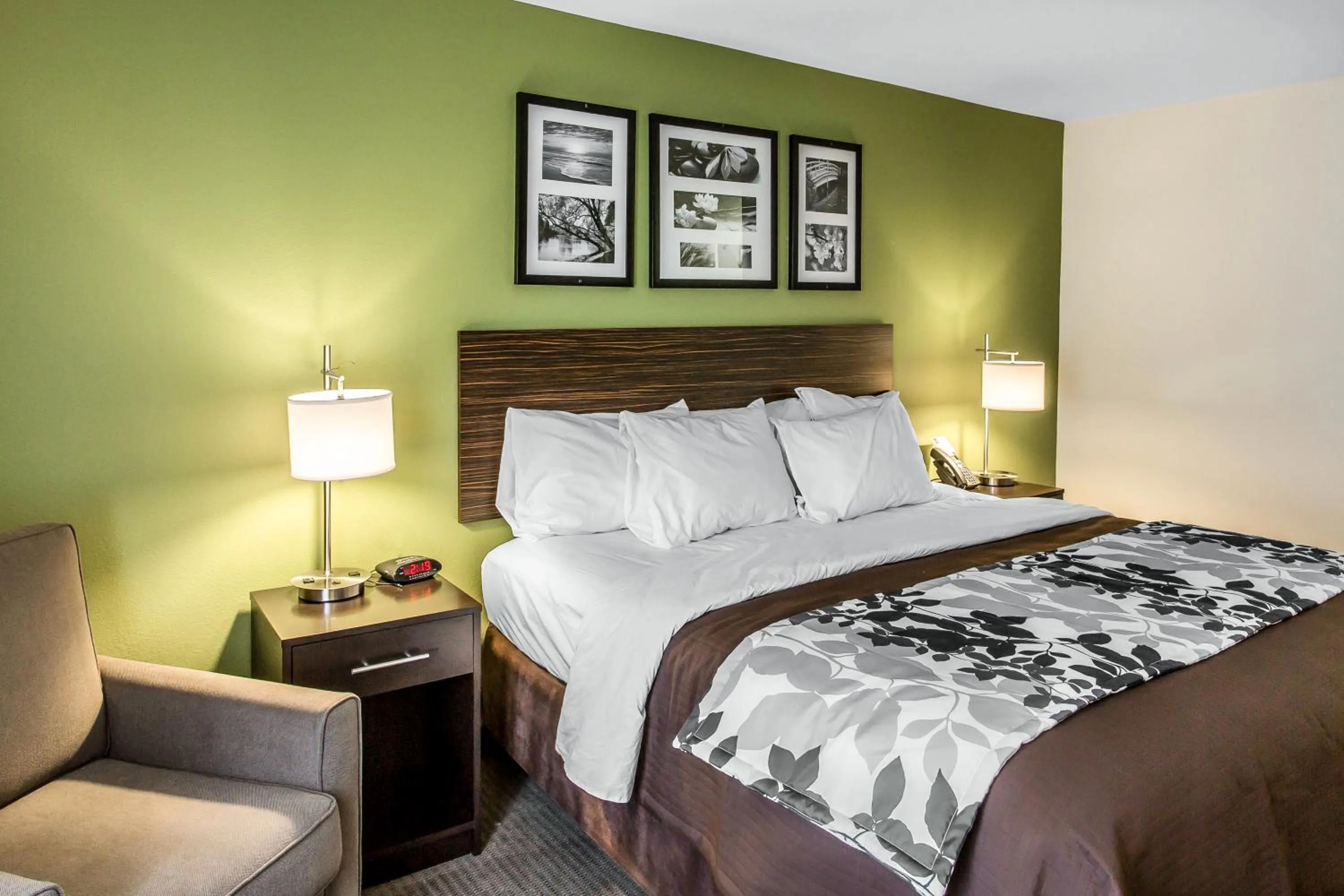 Bed in Sleep Inn & Suites Dayton South