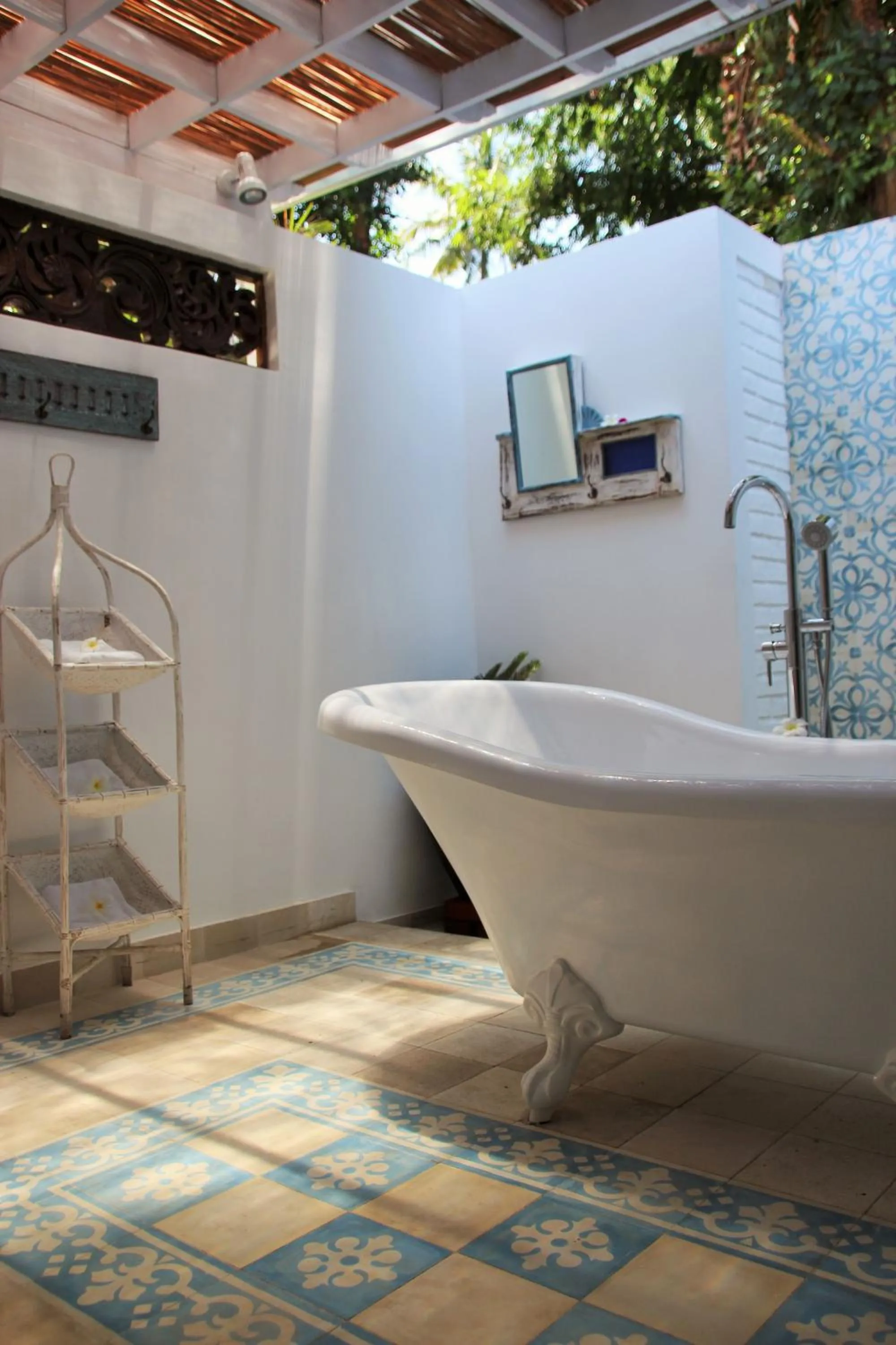 Decorative detail in Lata Lama