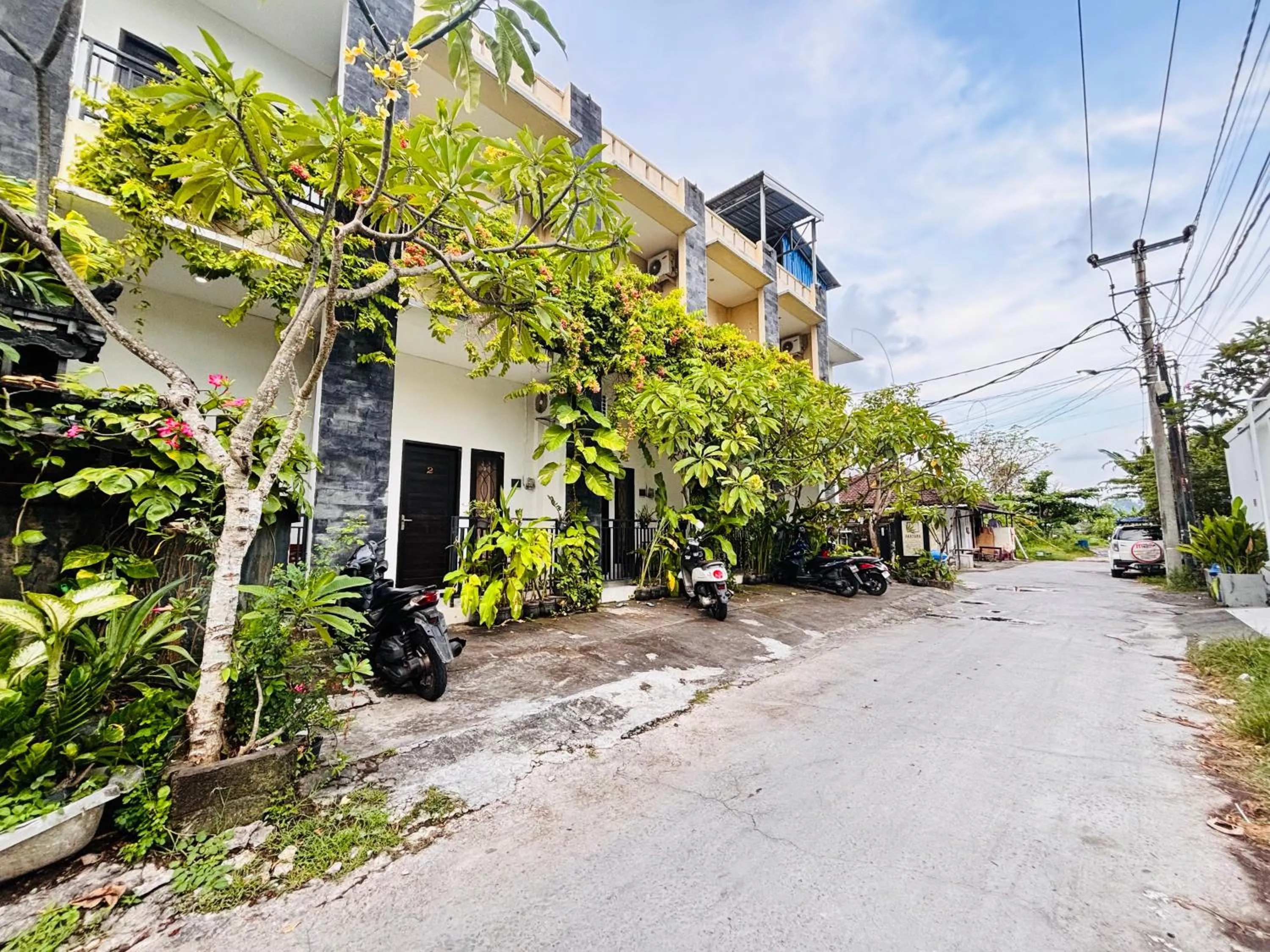 Property building in Akatara Stay