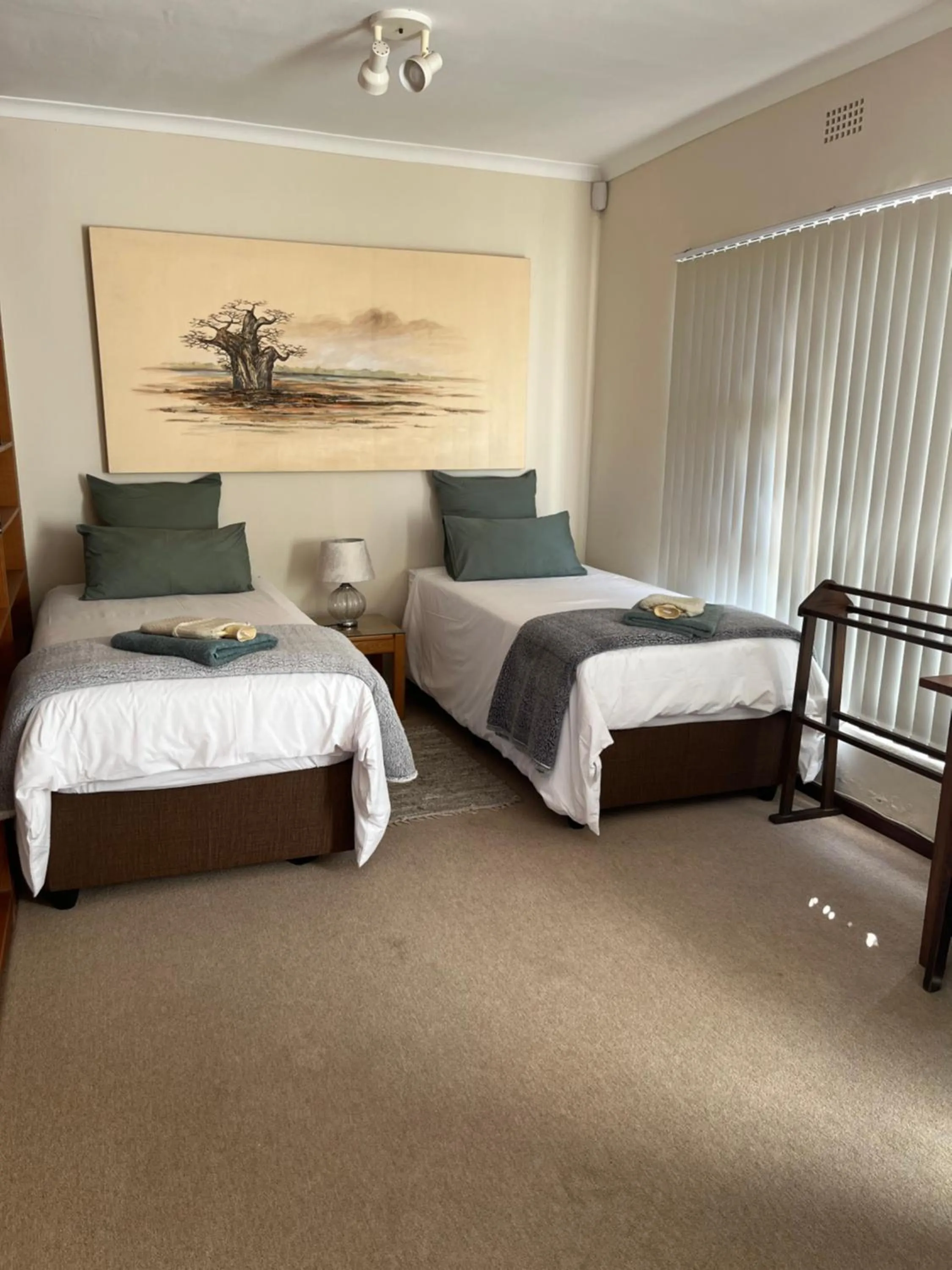 Bedroom, Bed in Hermanus Heights Villa