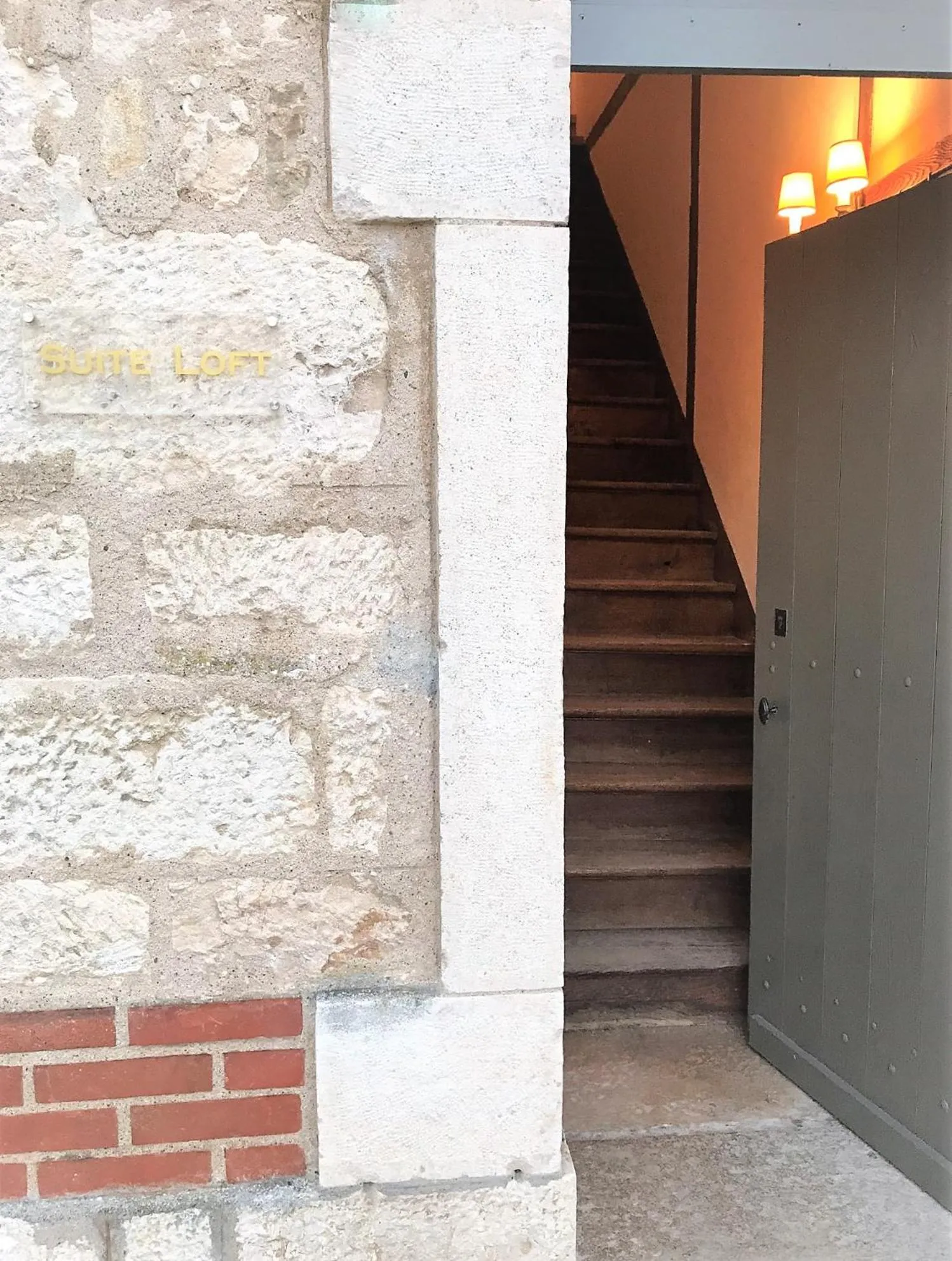 Facade/entrance in Domaine Pont Juillet