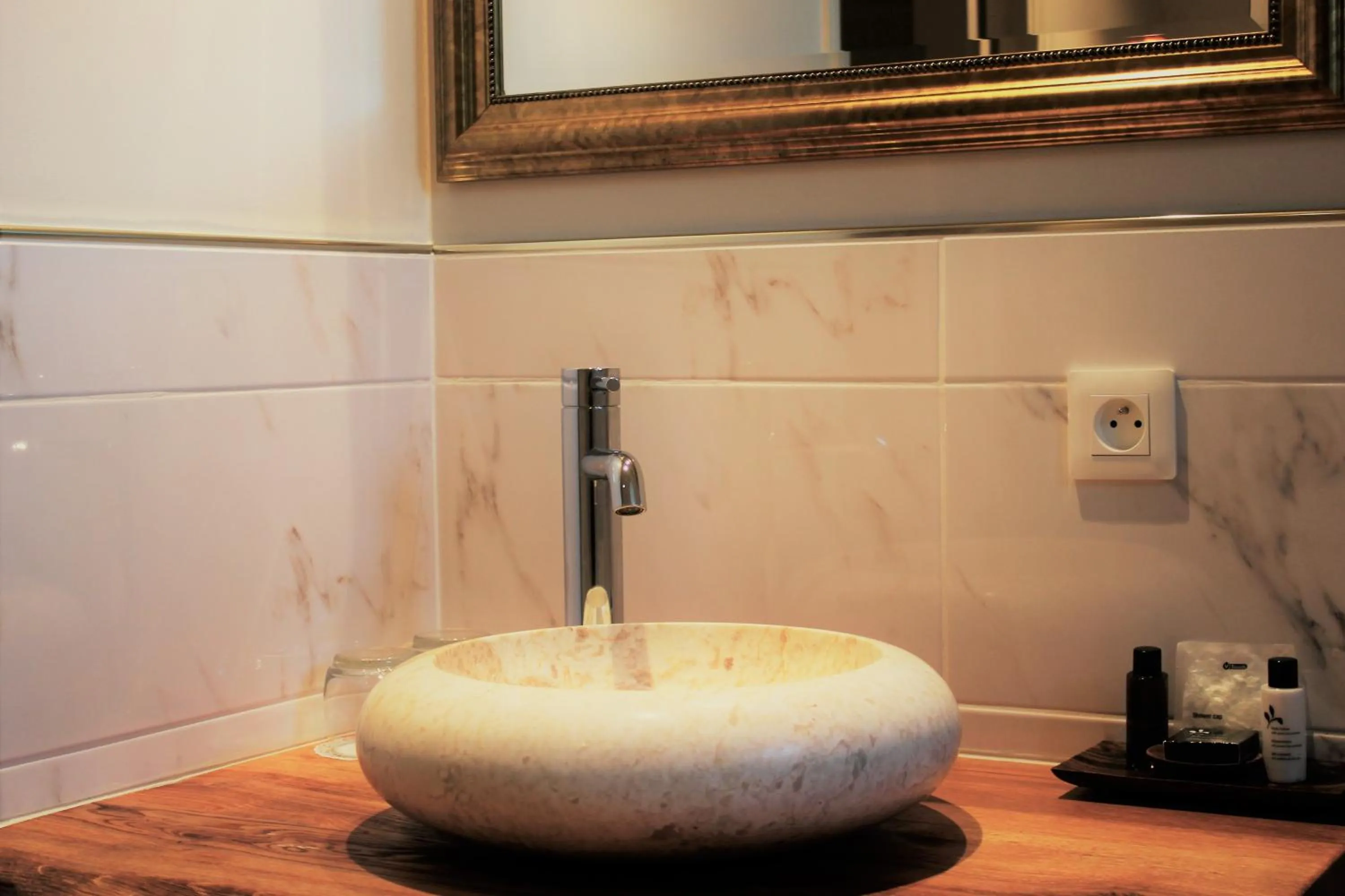 Toilet in Domaine Pont Juillet