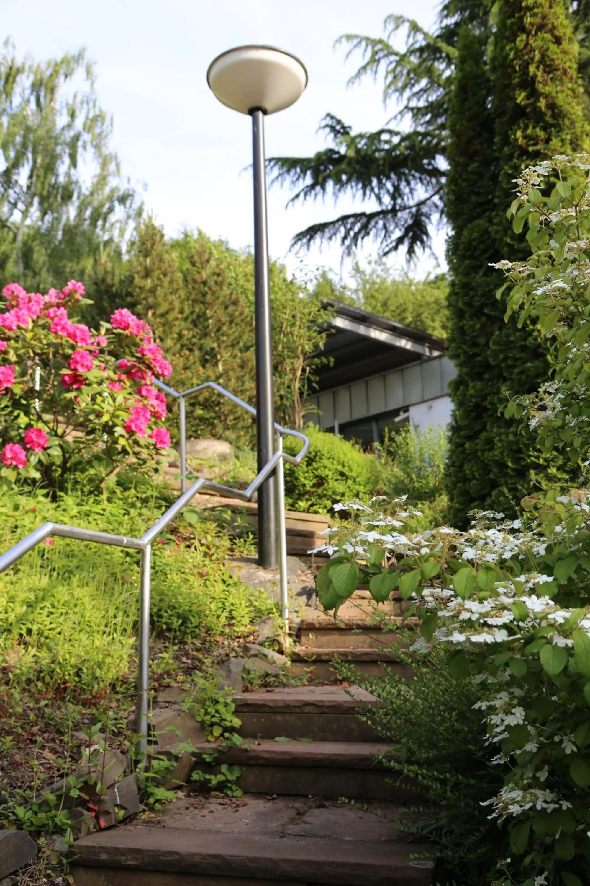 Garden in Hotel Vintage Am Bundesbank-Bunker