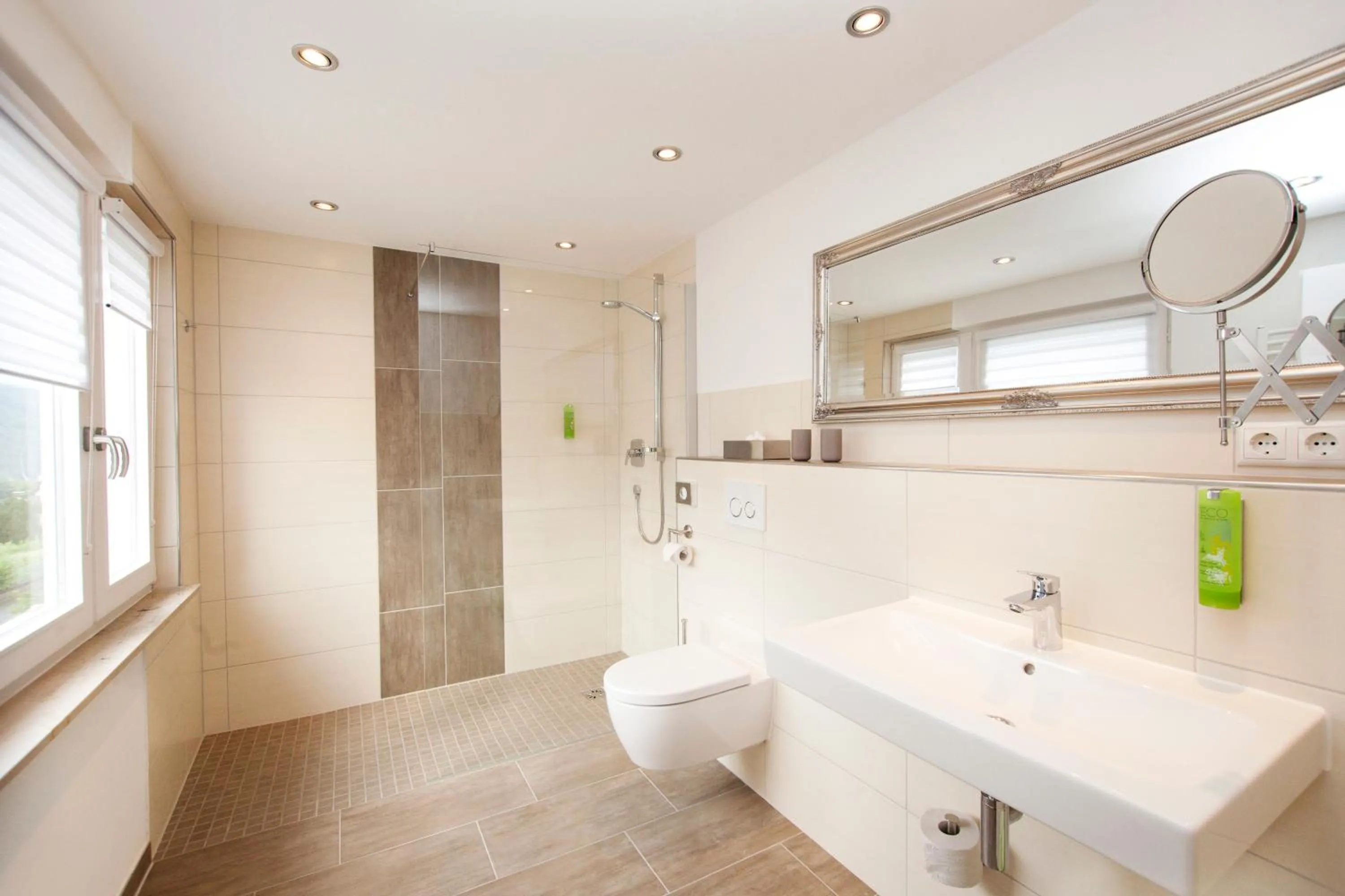 Bathroom in Hotel Vintage Am Bundesbank-Bunker